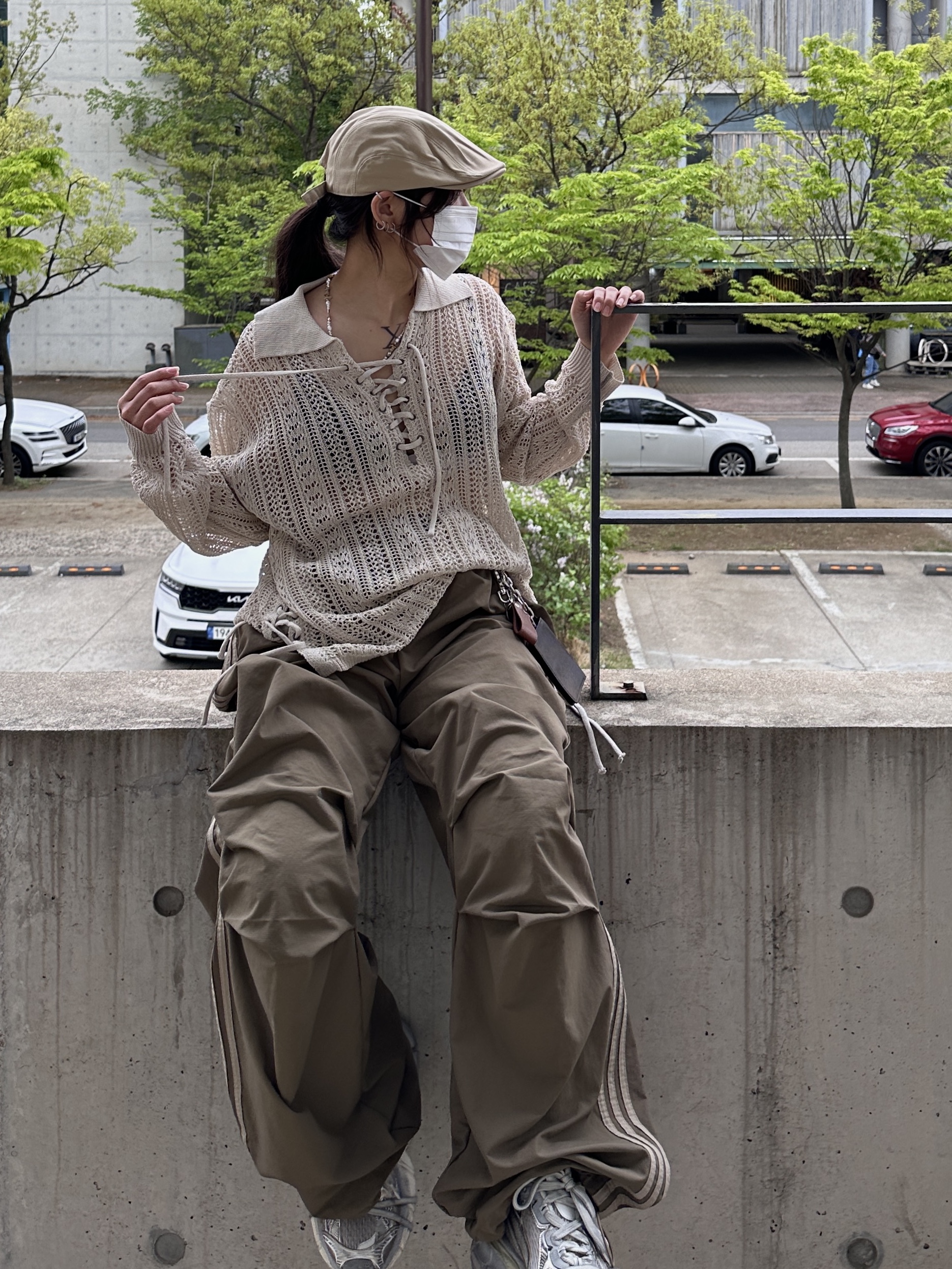 Balenciaga 3XL Sneakers Light Beige 착용 스타일 - 7