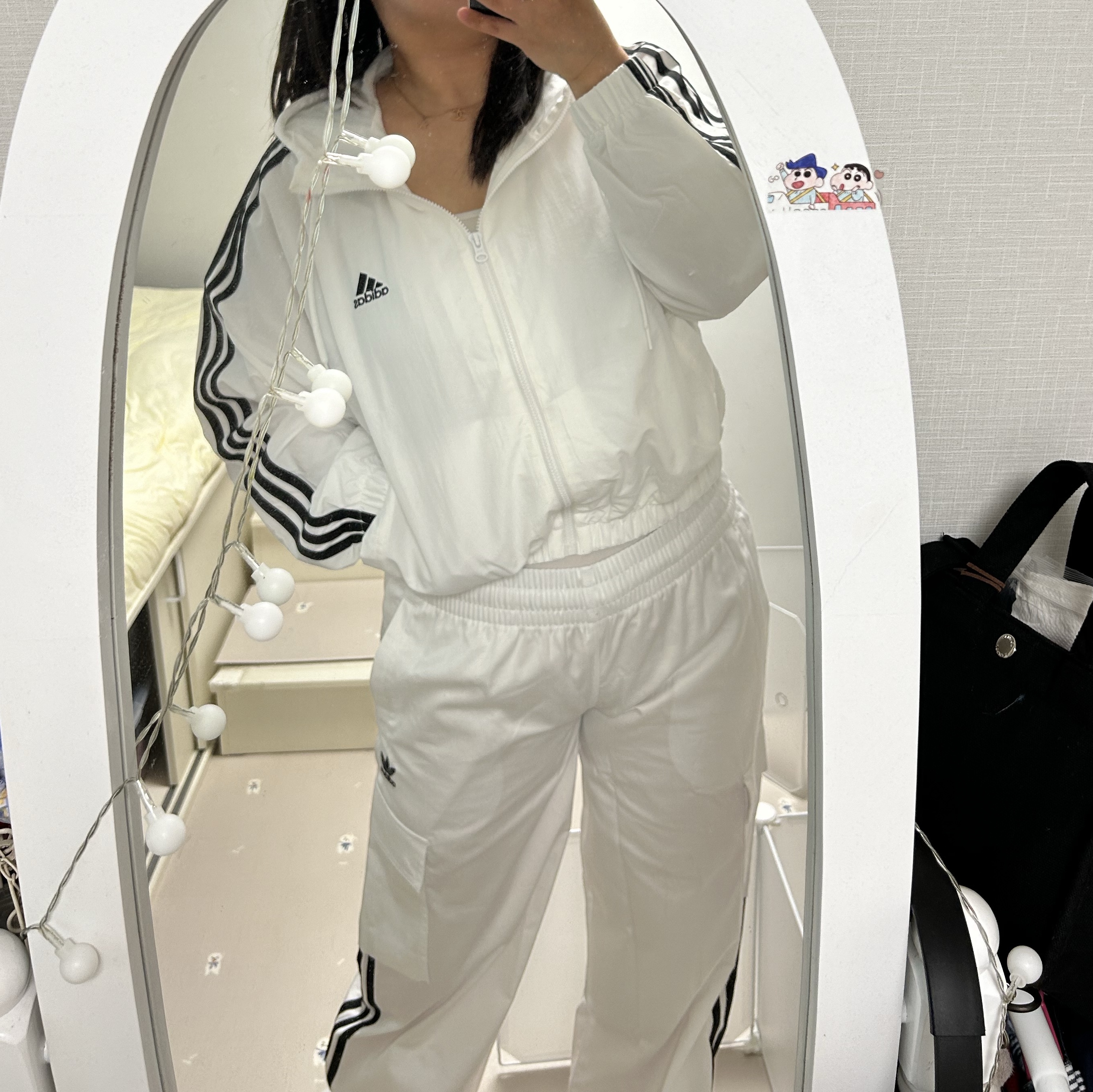 (W) Adidas Essential 3-Stripes Woven Windbreaker Jacket White - KR Sizing 착용 스타일 - 1