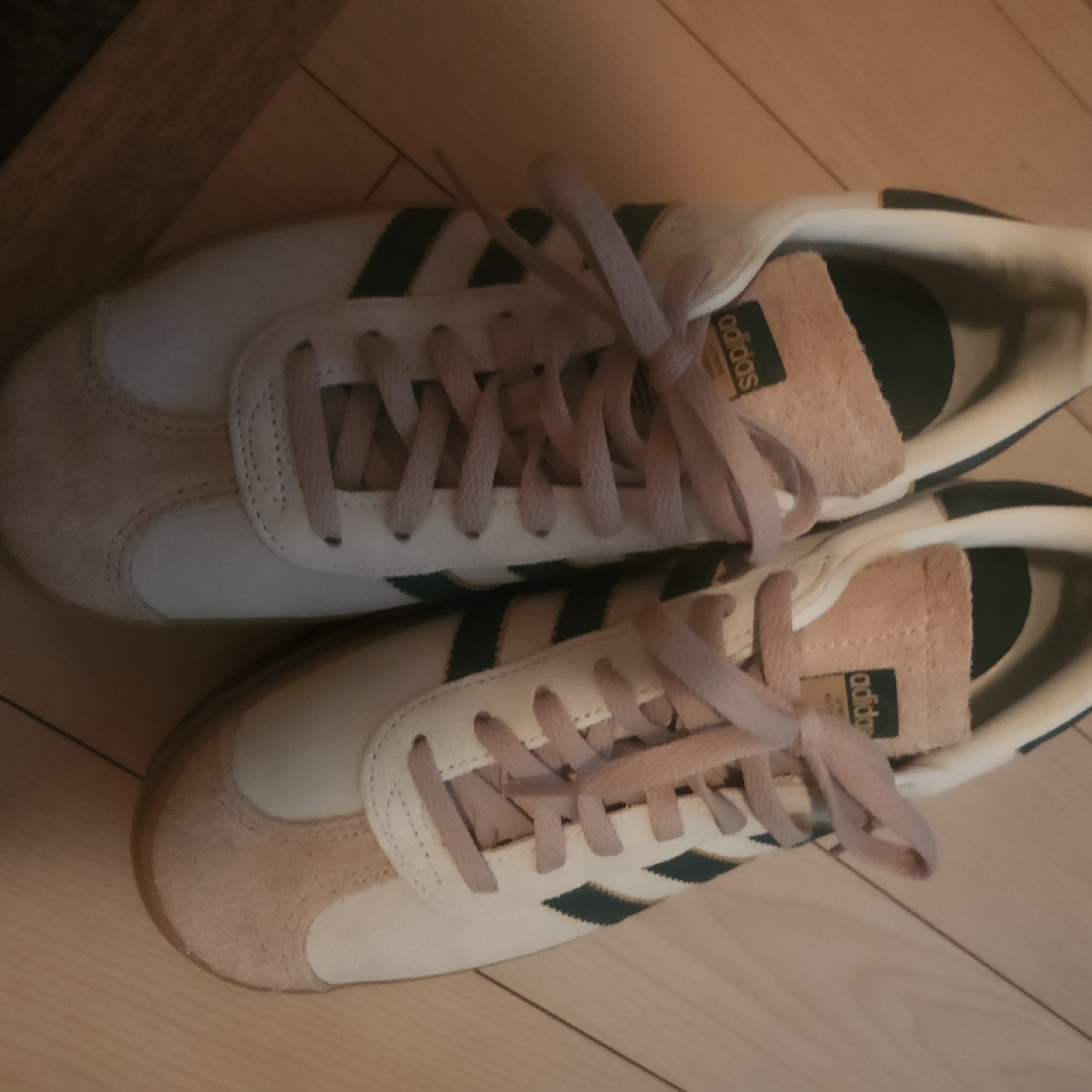 (W) Adidas Gazelle Bold Cream White Collegiate Green 착용 스타일
