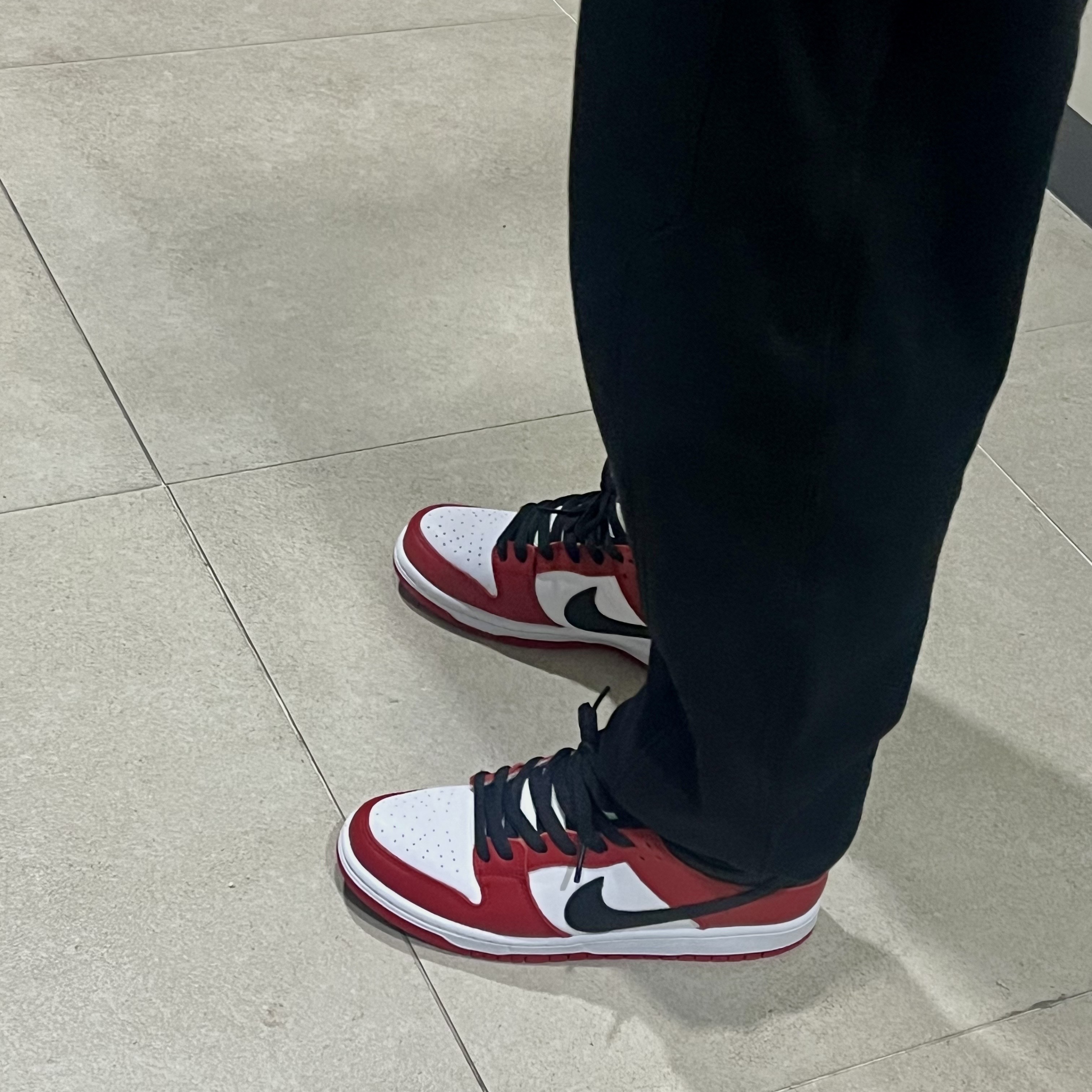 Nike SB Dunk Low Pro Chicago 착용 스타일