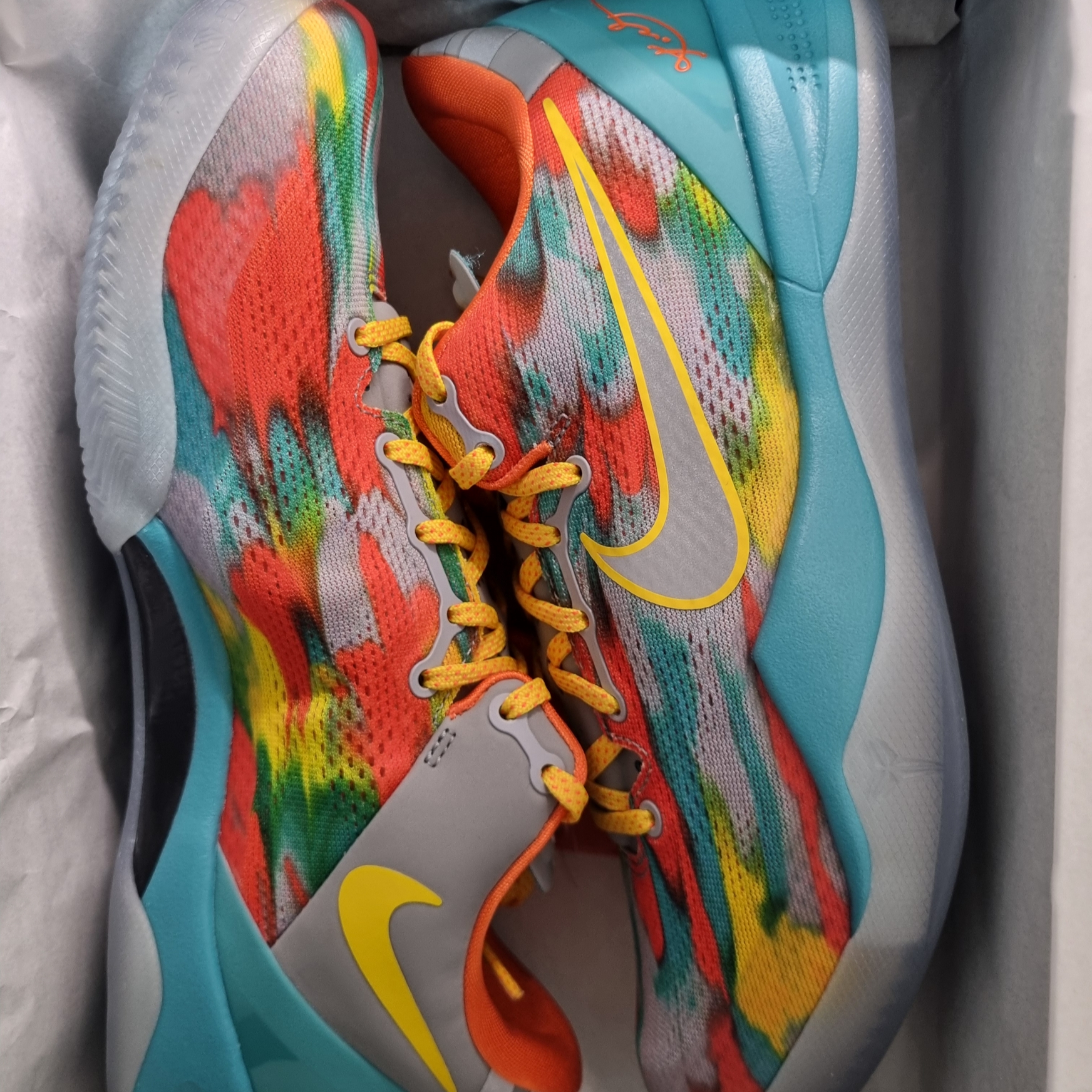 Nike Kobe 8 Protro Venice Beach 착용 스타일