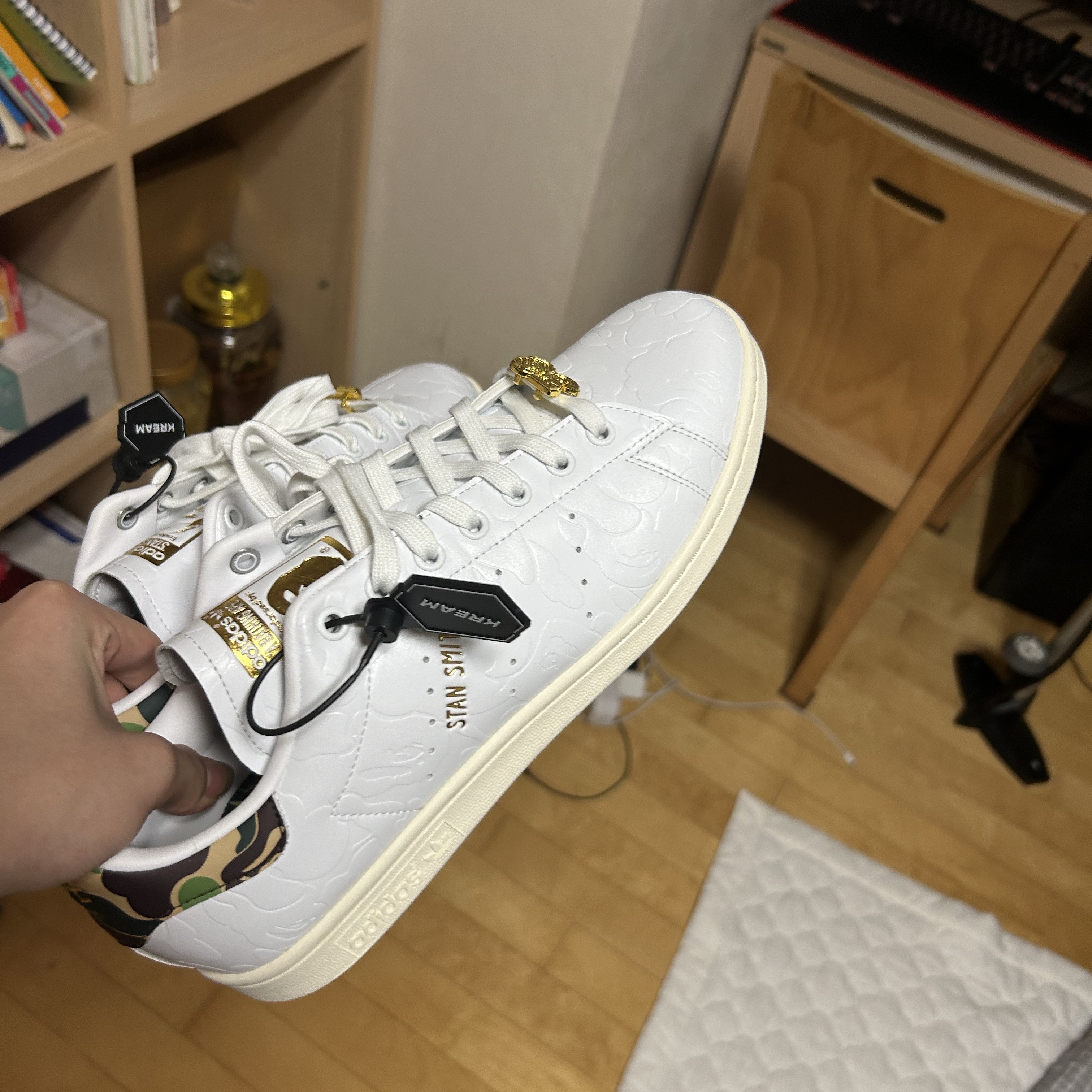 Adidas x BAPE Stan Smith Cloud White Off White 착용 스타일