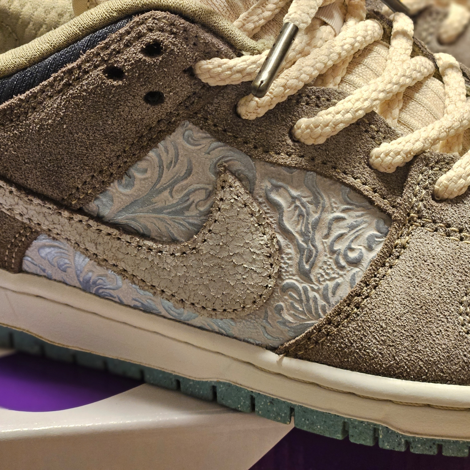 Nike SB Dunk Low Pro Big Money Saving 착용 스타일 - 3