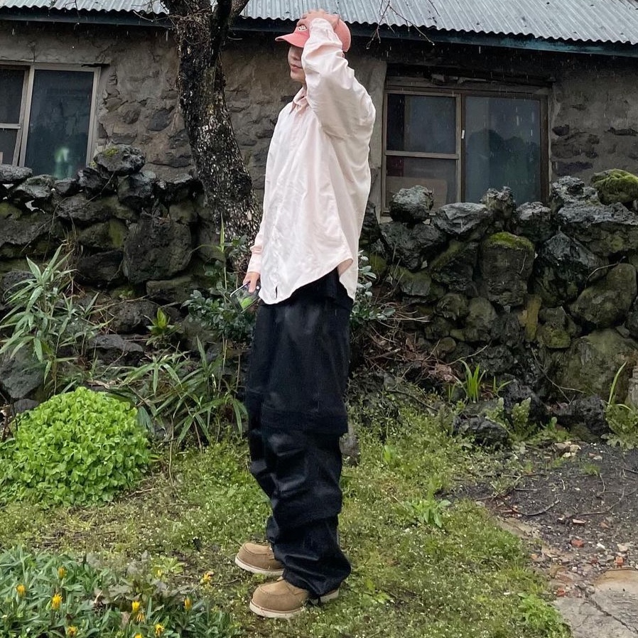 Farfromwhat Far Layered Work Pants Coated Black 착용 스타일 - 2