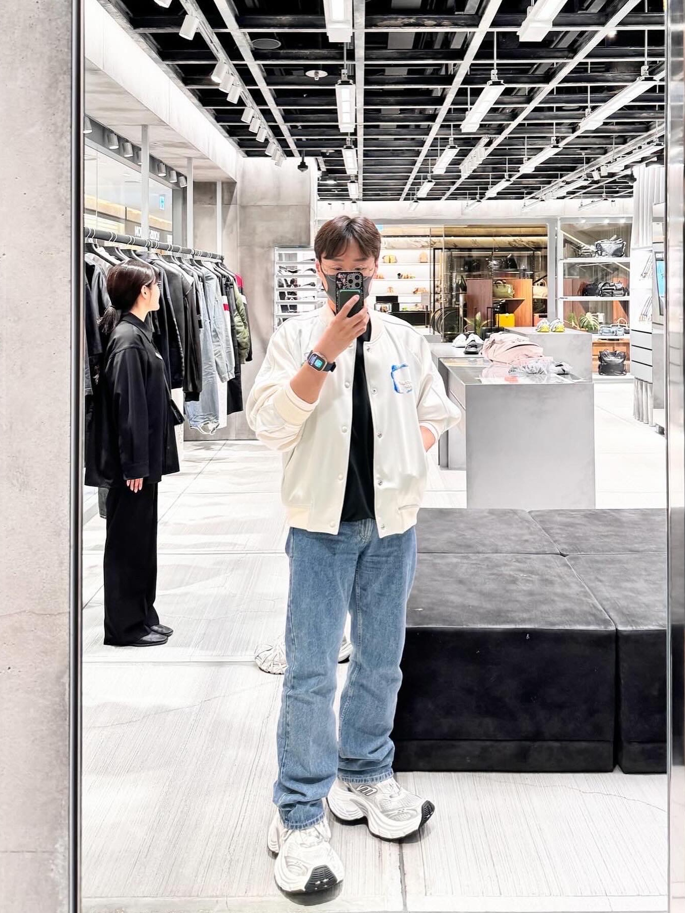 Wooyoungmi Logo Varsity Jacket Mint - 24SS, Wooyoungmi Long Straight Denim Pants Blue -23FW 착용 스타일 - 2