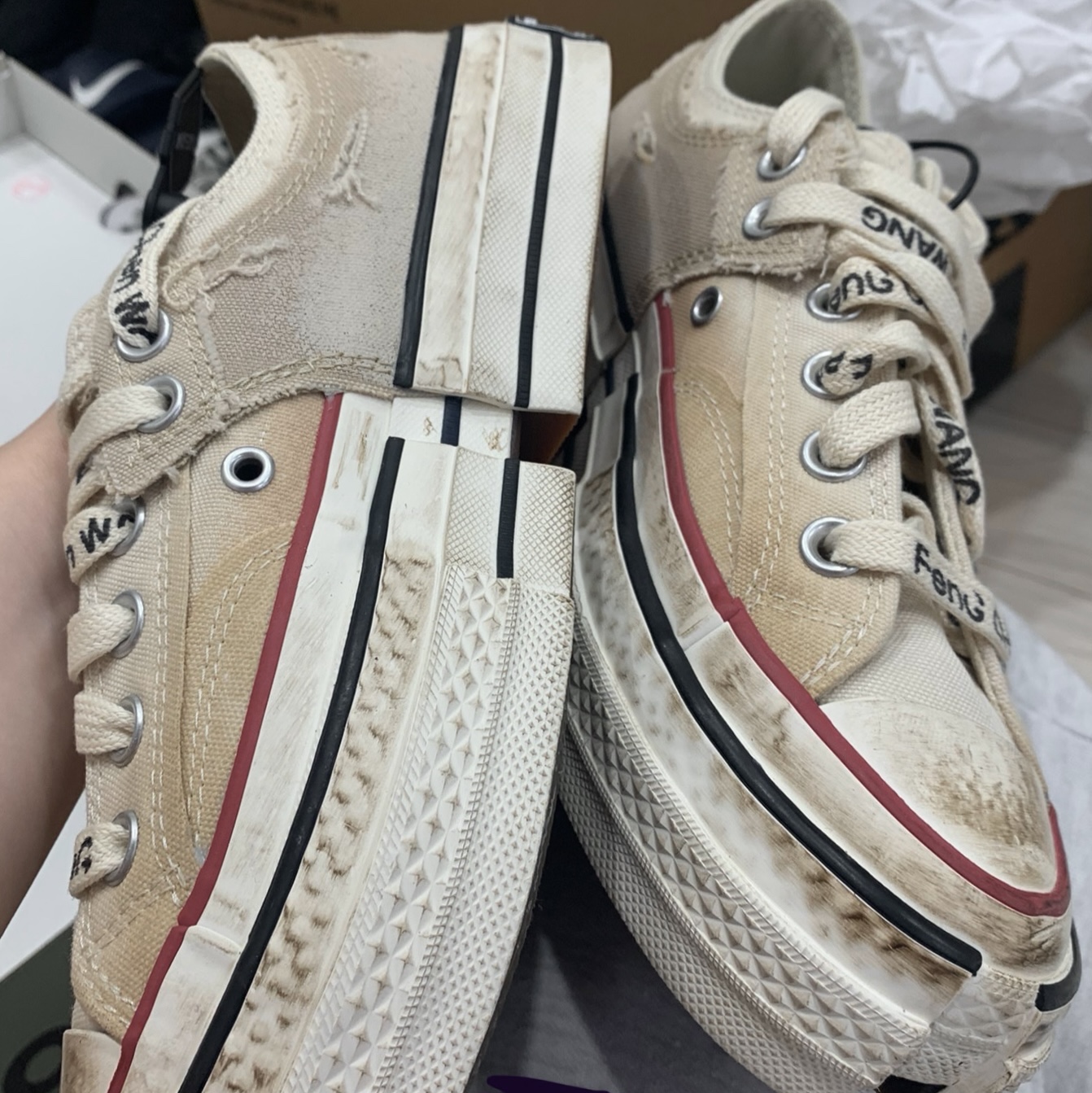 Converse x Feng Chen Wang Chuck 70 Ox 2-in-1 Brown Rice 착용 스타일 - 2