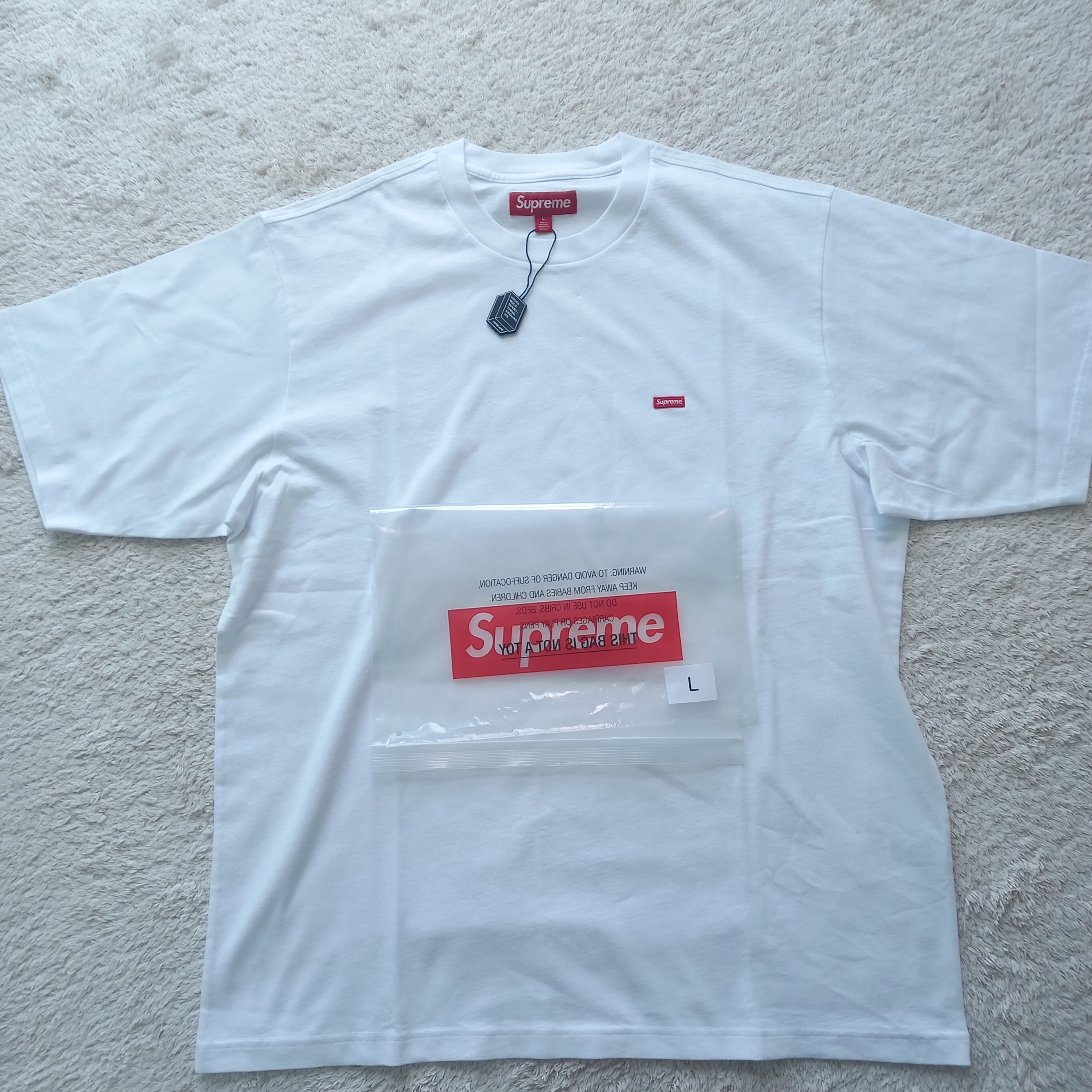 Supreme Small Box T-Shirt White - 24SS 착용 스타일 - 2