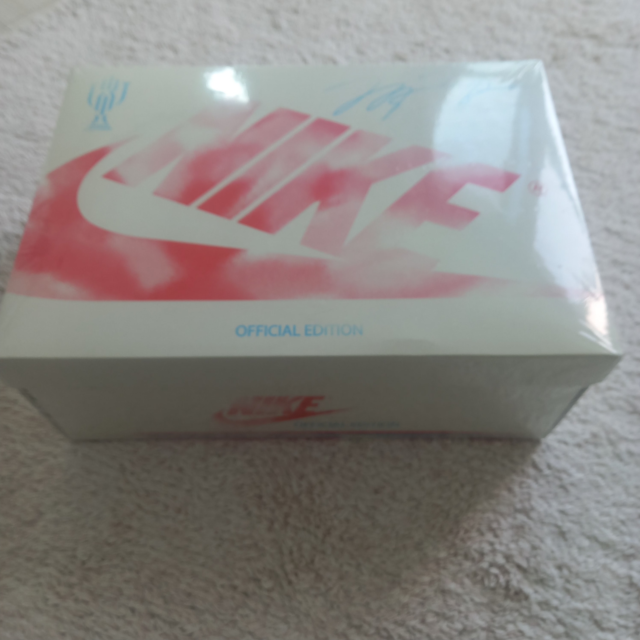 Jordan 1 x Trophy Room Retro Low OG SP Sail Varsity Red, Nike Everyday Cushioned Training Low Socks White (6 Pack/Korean Ver.) 착용 스타일 - 4