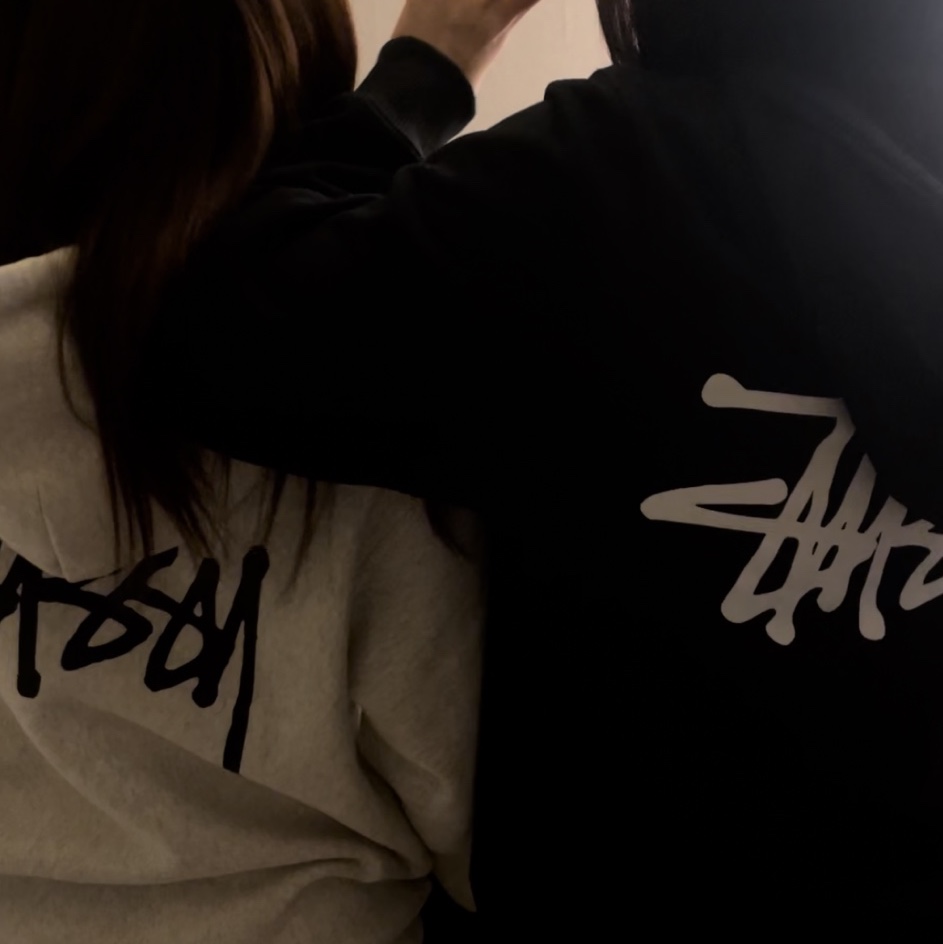 Stussy Basic Stussy Zip Hoodie Black 2023, Stussy Basic Stussy Hoodie Ash Heather 2023 착용 스타일