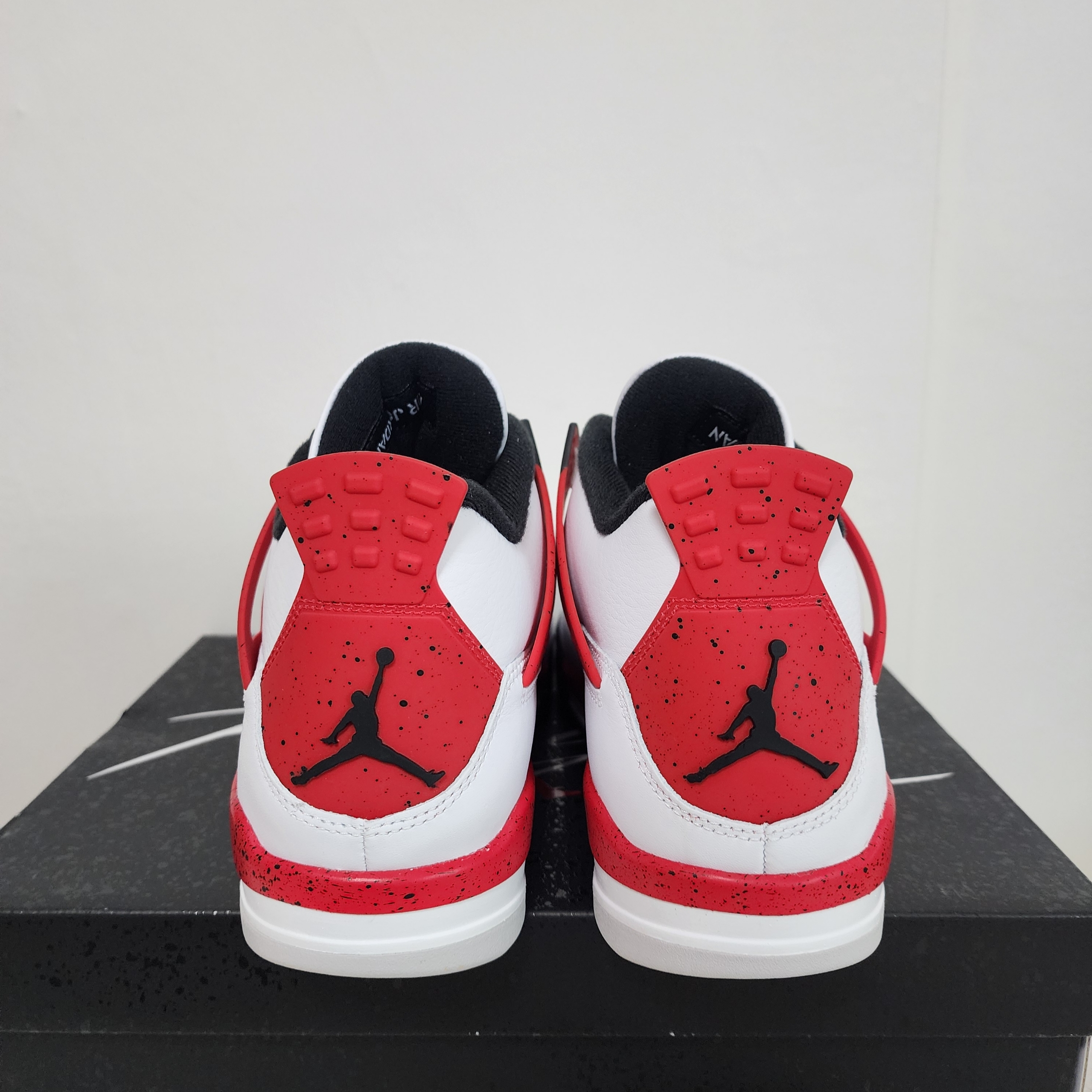 Jordan 4 Retro Red Cement 착용 스타일 - 4
