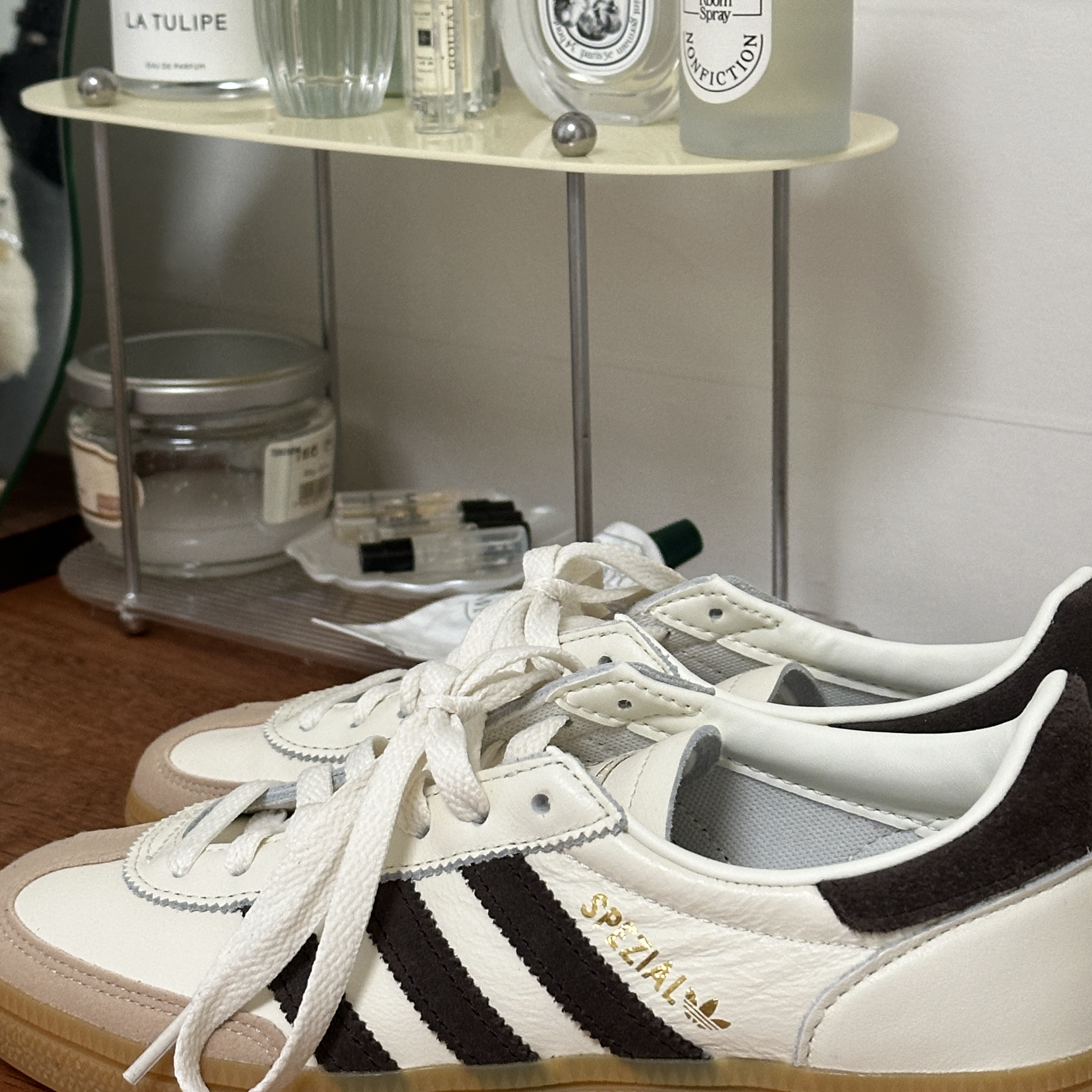 Adidas Spezial Handball Off White Dark Brown 착용 스타일