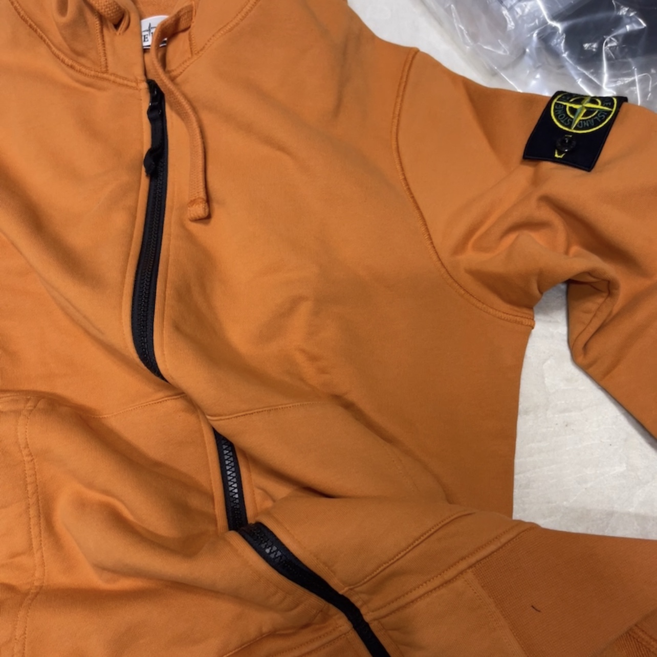 Stone Island 64251 Cotton Fleece Full Zip Hooded Sweatshirt Sienna Brown - 23SS 착용 스타일