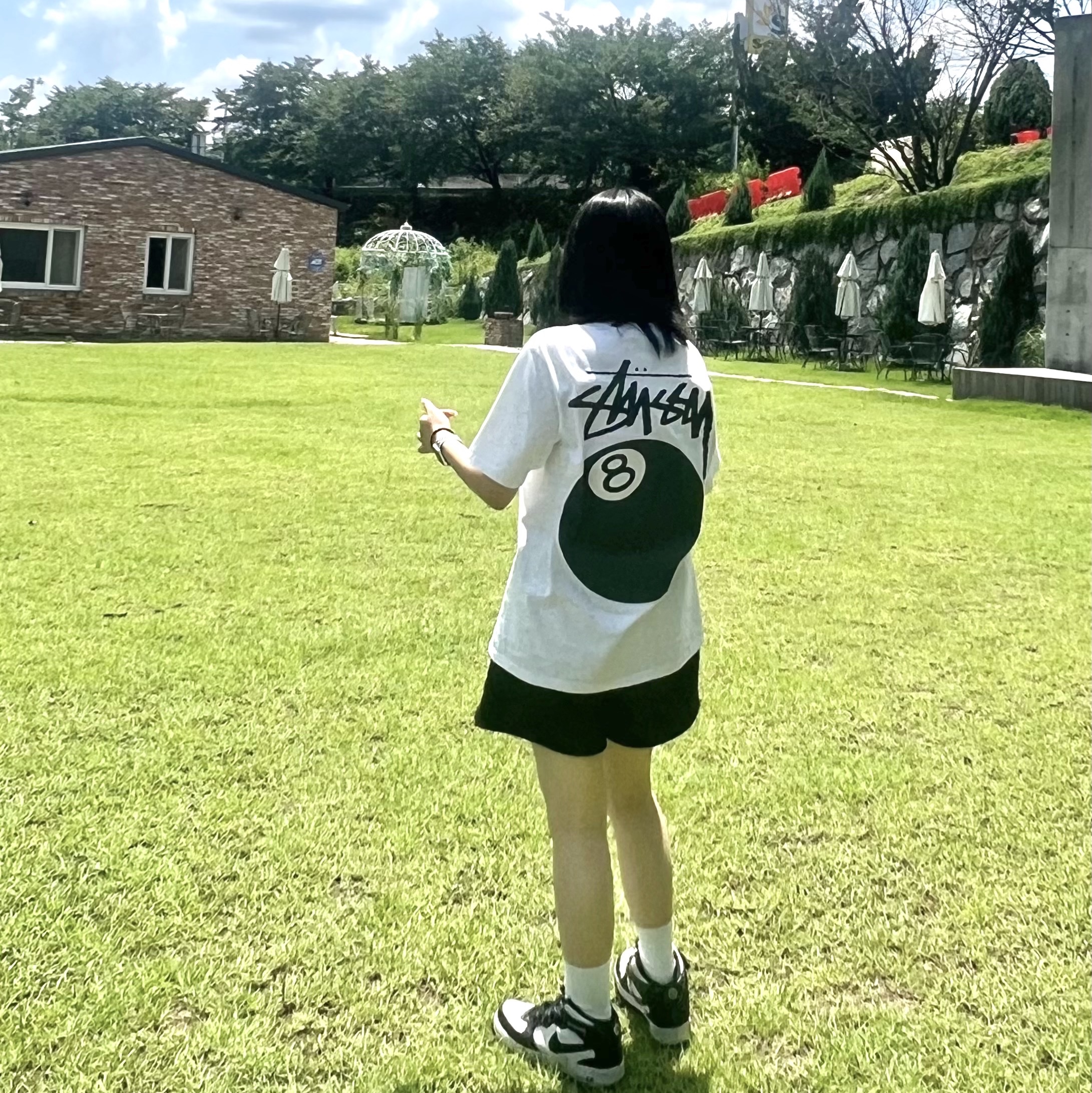Stussy 8 Ball T-Shirt White - 22SS 착용 스타일 - 2