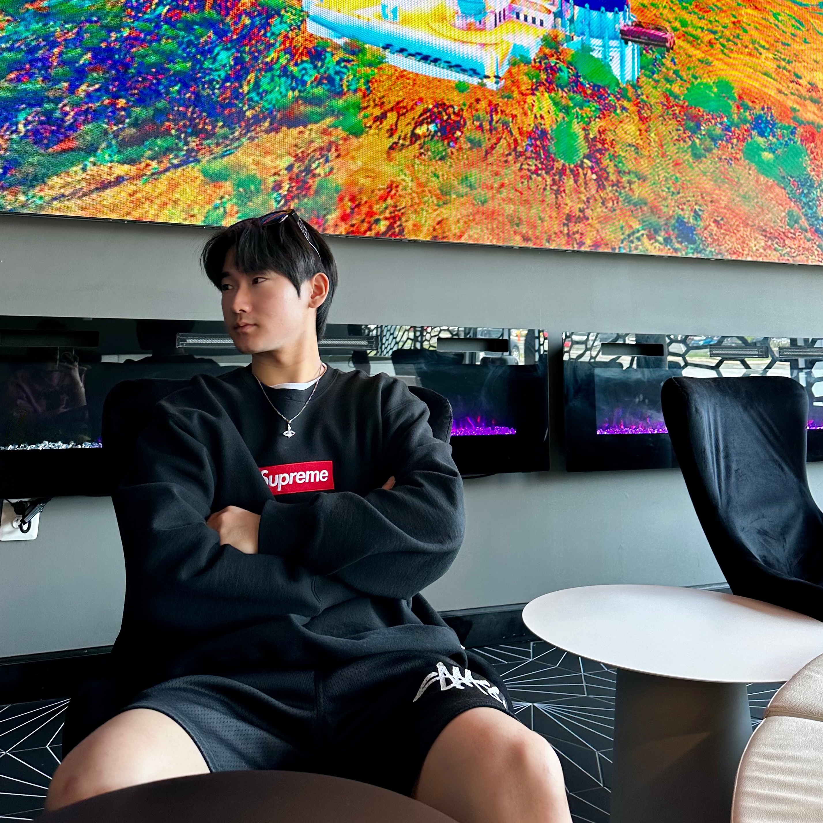 Stussy Big Basic Mesh Shorts Black White, Supreme Box Logo Crewneck Black - 22FW 착용 스타일