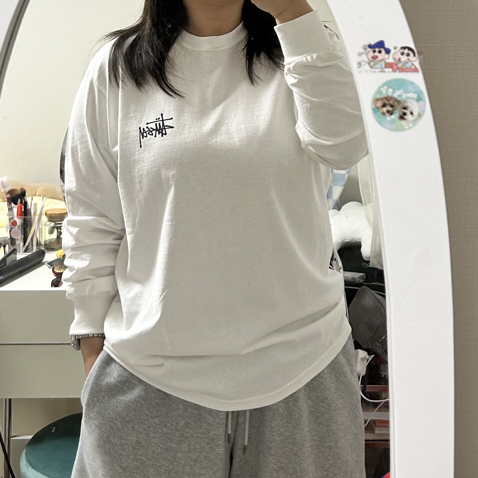 Stussy Basic Stussy LS T-Shirt White 2023 착용 스타일 - 2