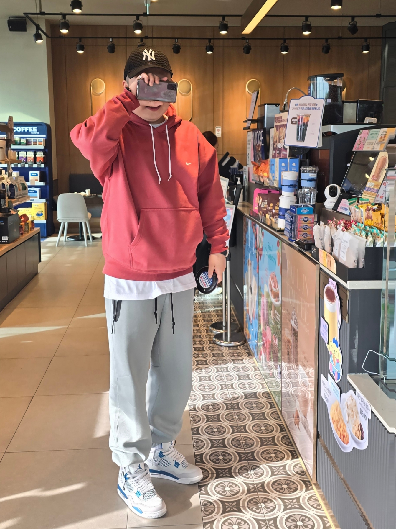 Nike NRG Solo Swoosh Fleece Hoodie Canyon Rust - Asia, Jordan 4 Retro Industrial Blue 착용 스타일