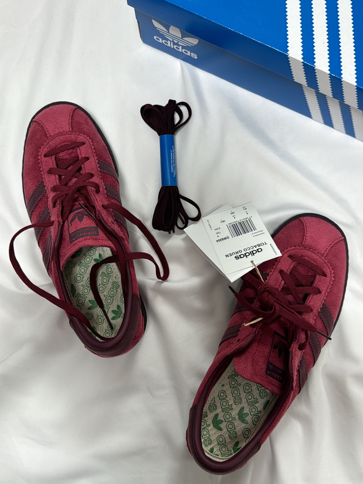 Adidas Tobacco Gruen Collegiate Burgundy 착용 스타일 - 2