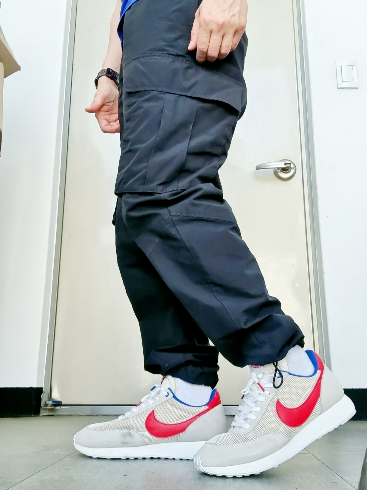 Nike x Stranger Things Tailwind 79 Independence Day Pack 착용 스타일 - 1