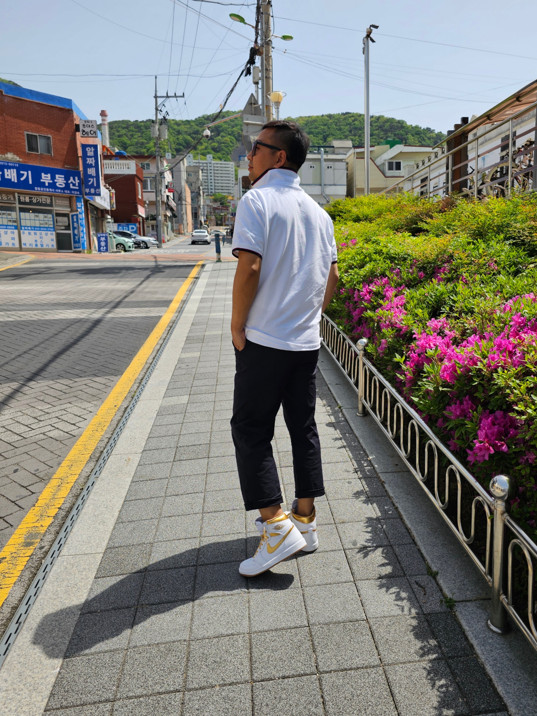 (W) Jordan 1 Retro High OG White Gold 착용 스타일