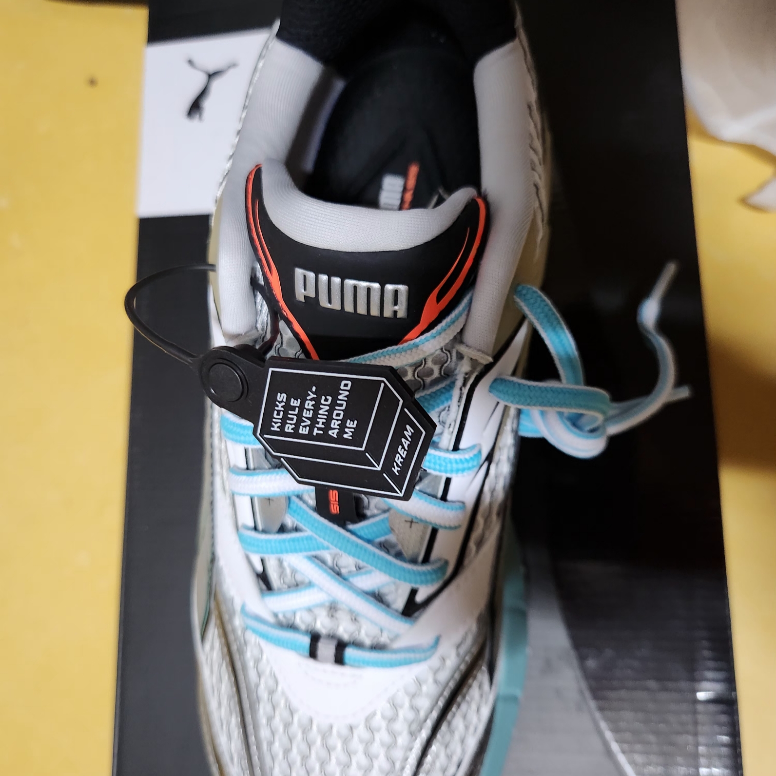 Puma Velophasis Phased White Porcelain 착용 스타일 - 3
