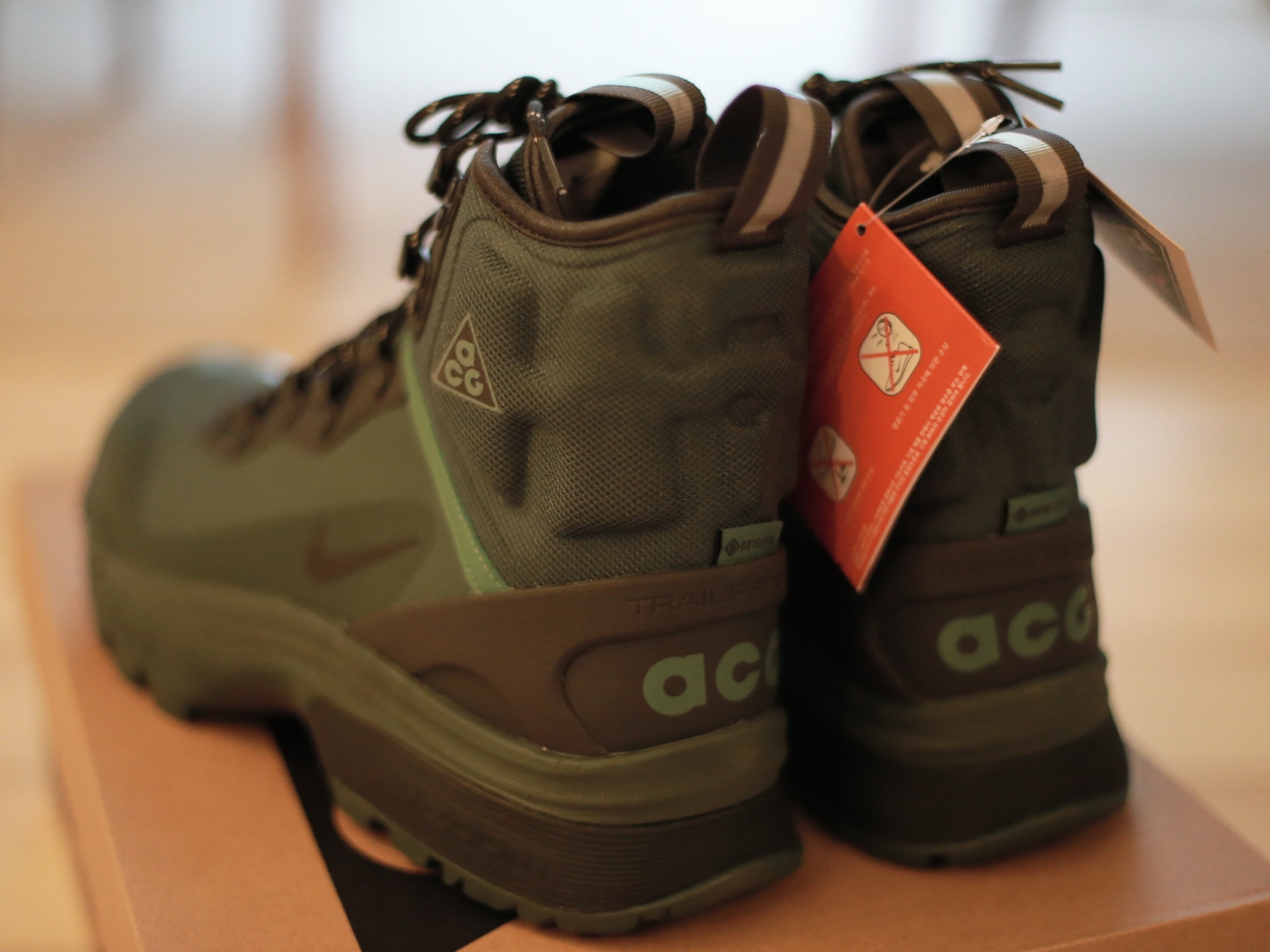 Nike ACG Air Zoom Gaiadome Gore-Tex Vintage Green 착용 스타일 - 3