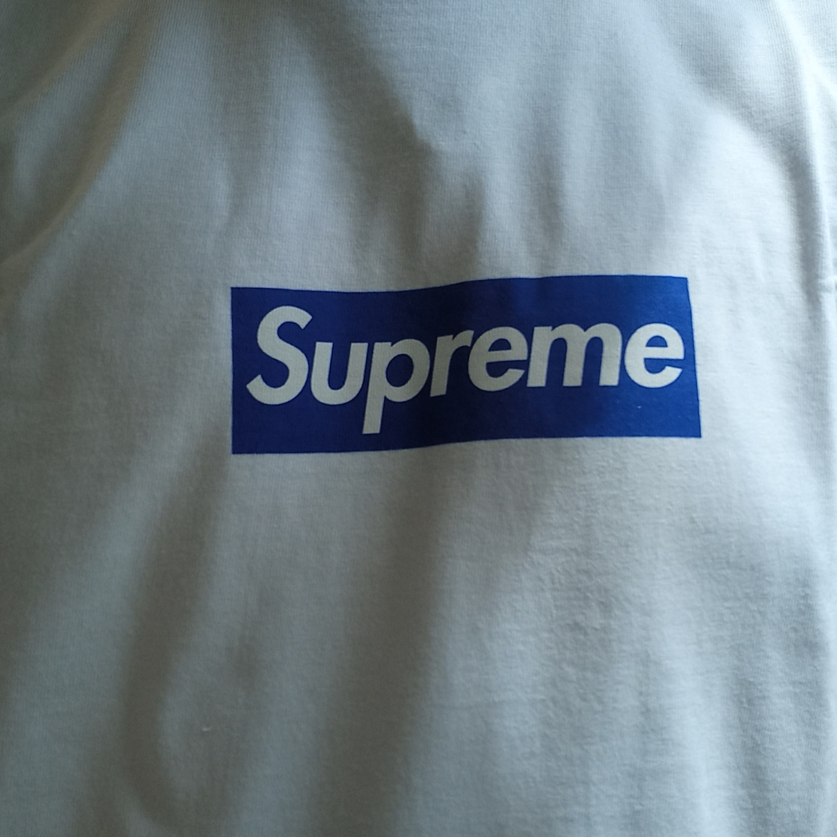 Supreme Seoul Box Logo T-Shirt White - 23FW, Supreme 2-Tone S Logo 6-Panel Washed Denim - 24SS 착용 스타일 - 4
