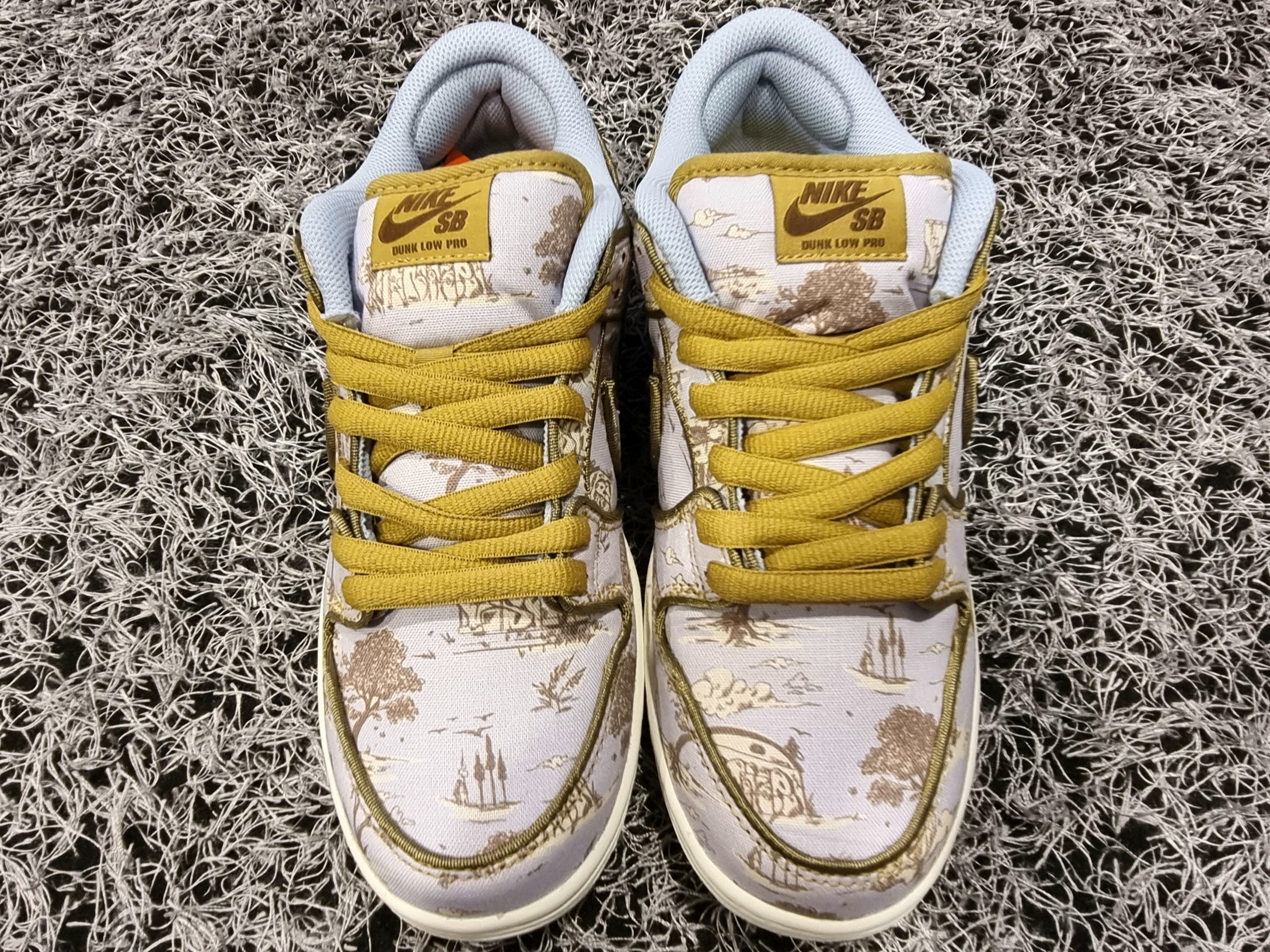 Nike SB Dunk Low Pro Premium Toile 착용 스타일 - 4