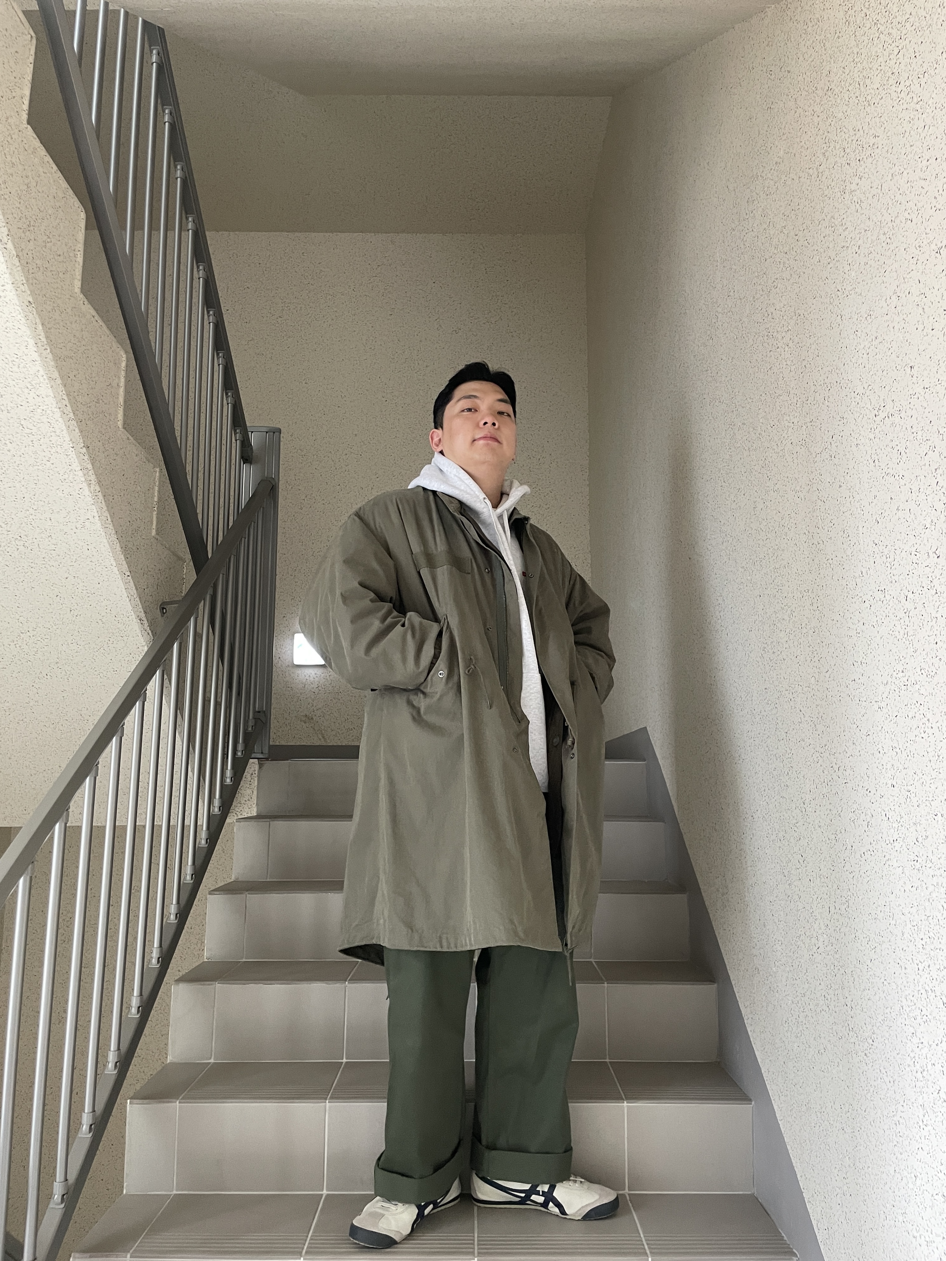 Onitsuka Tiger Mexico 66 Birch 착용 스타일 - 2