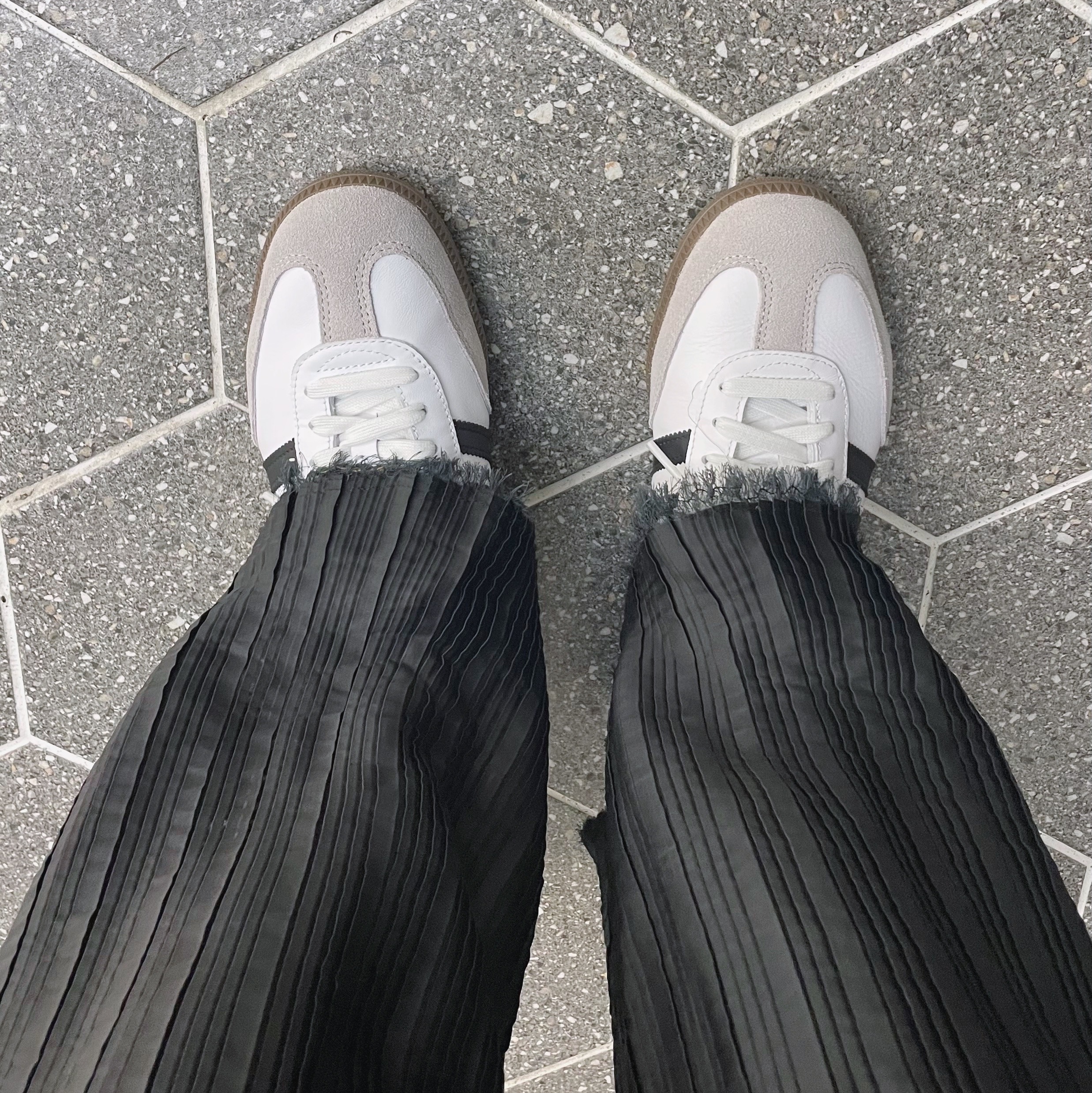 Adidas Samba OG Cloud White 착용 스타일