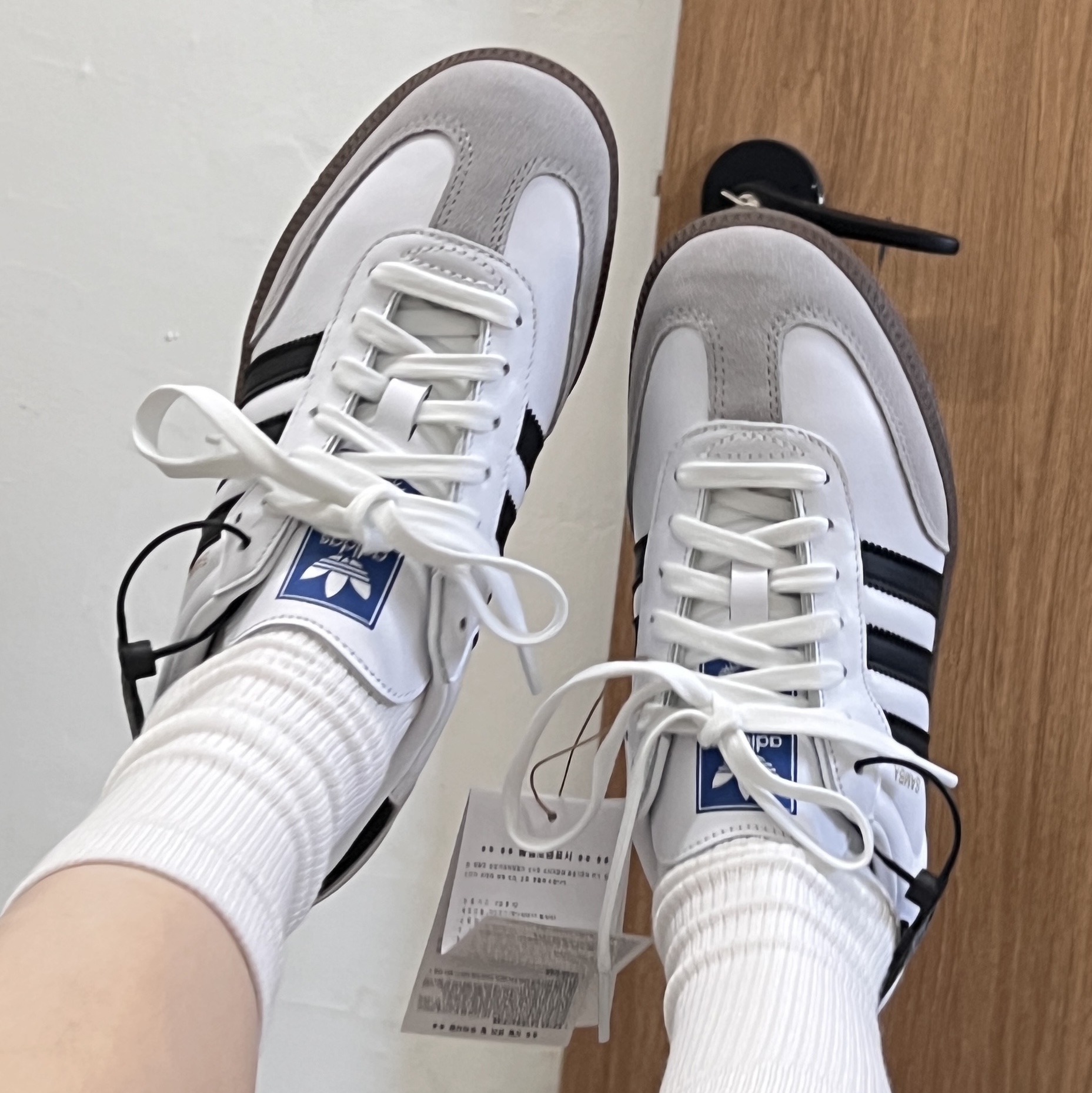 Adidas Samba OG Cloud White 착용 스타일