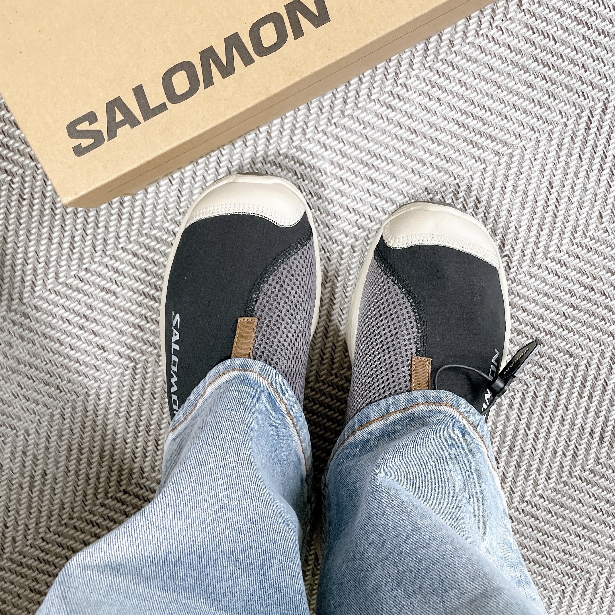 Salomon RX Slide 3.0 Black Plum Kitten 착용 스타일