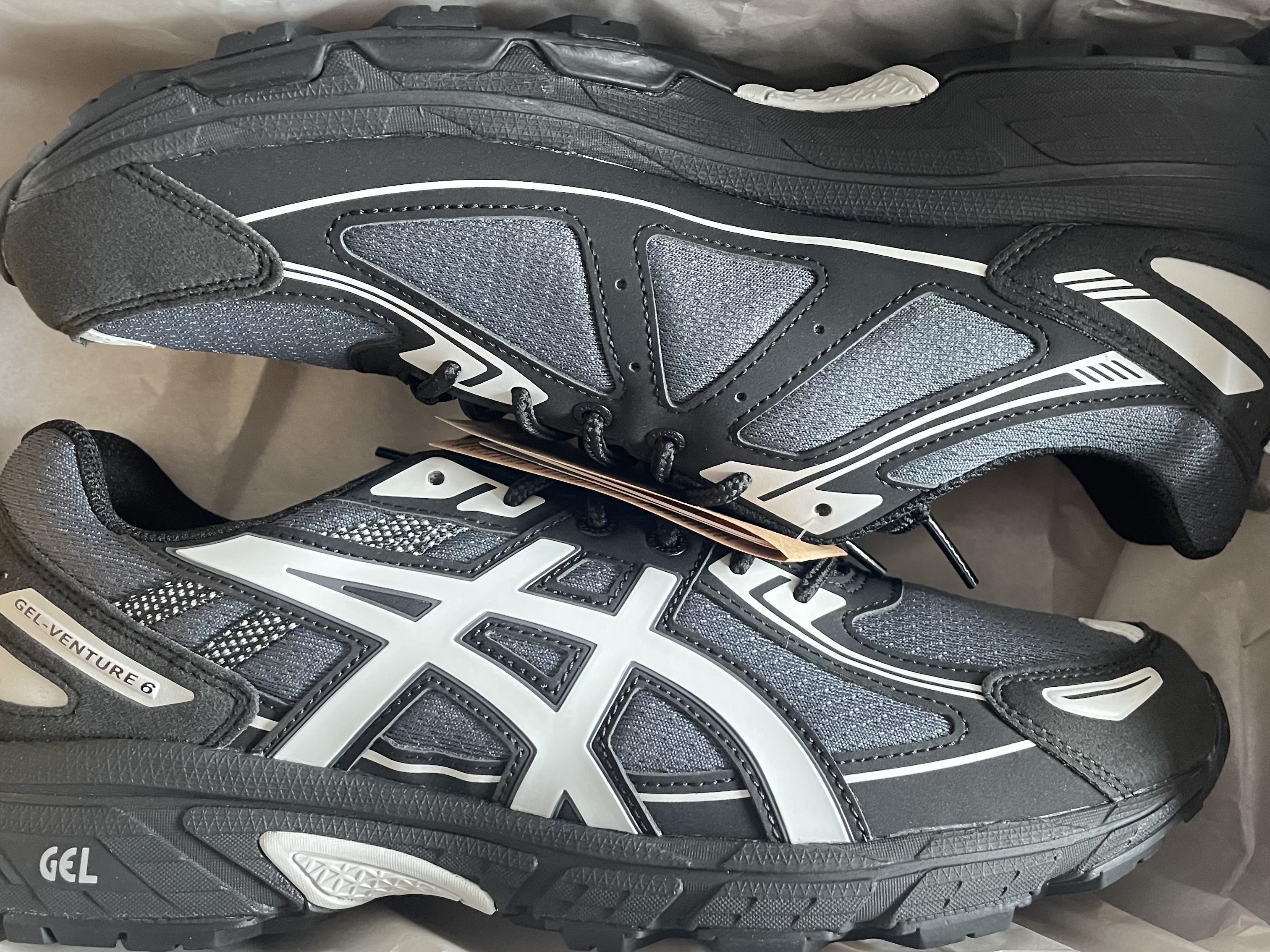 Asics Gel-Venture 6 Carrier Grey 착용 스타일