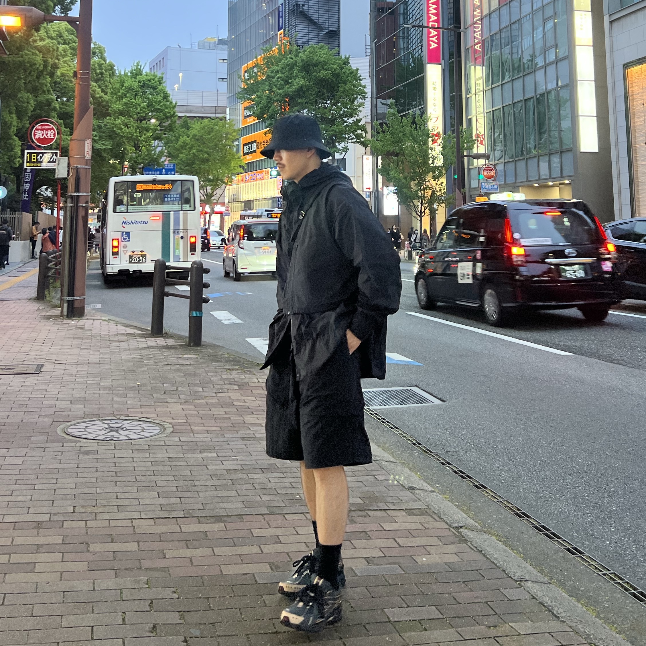 New Balance x Kith 1906R Black Green 착용 스타일 - 2