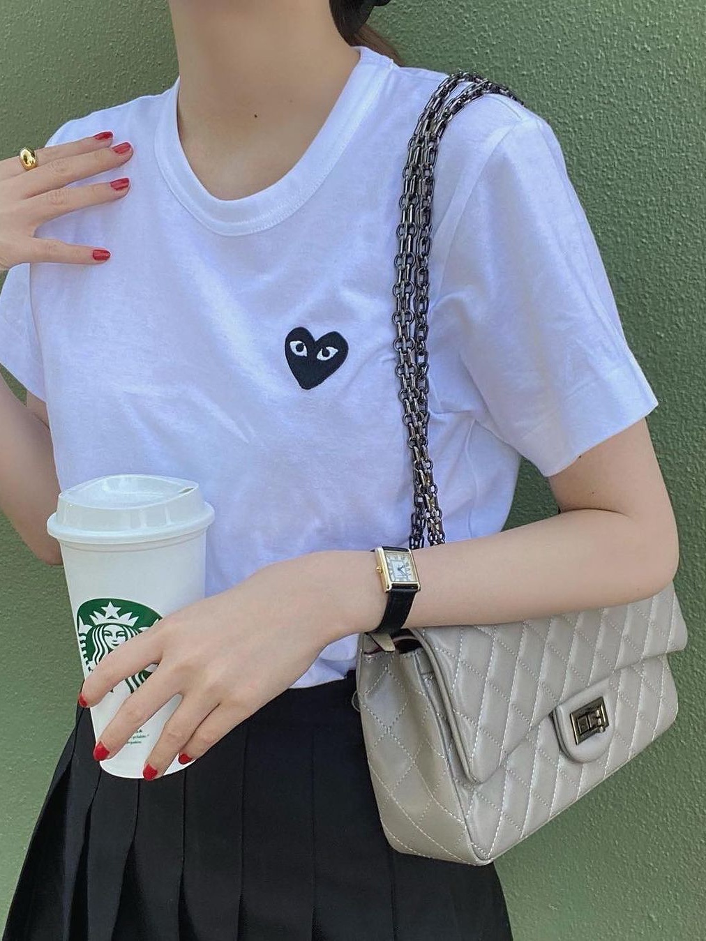 Play Comme des Garcons Black Heart T-Shirt White, Play Comme des Garcons Red Double Heart Polo Shirt White 착용 스타일 - 2