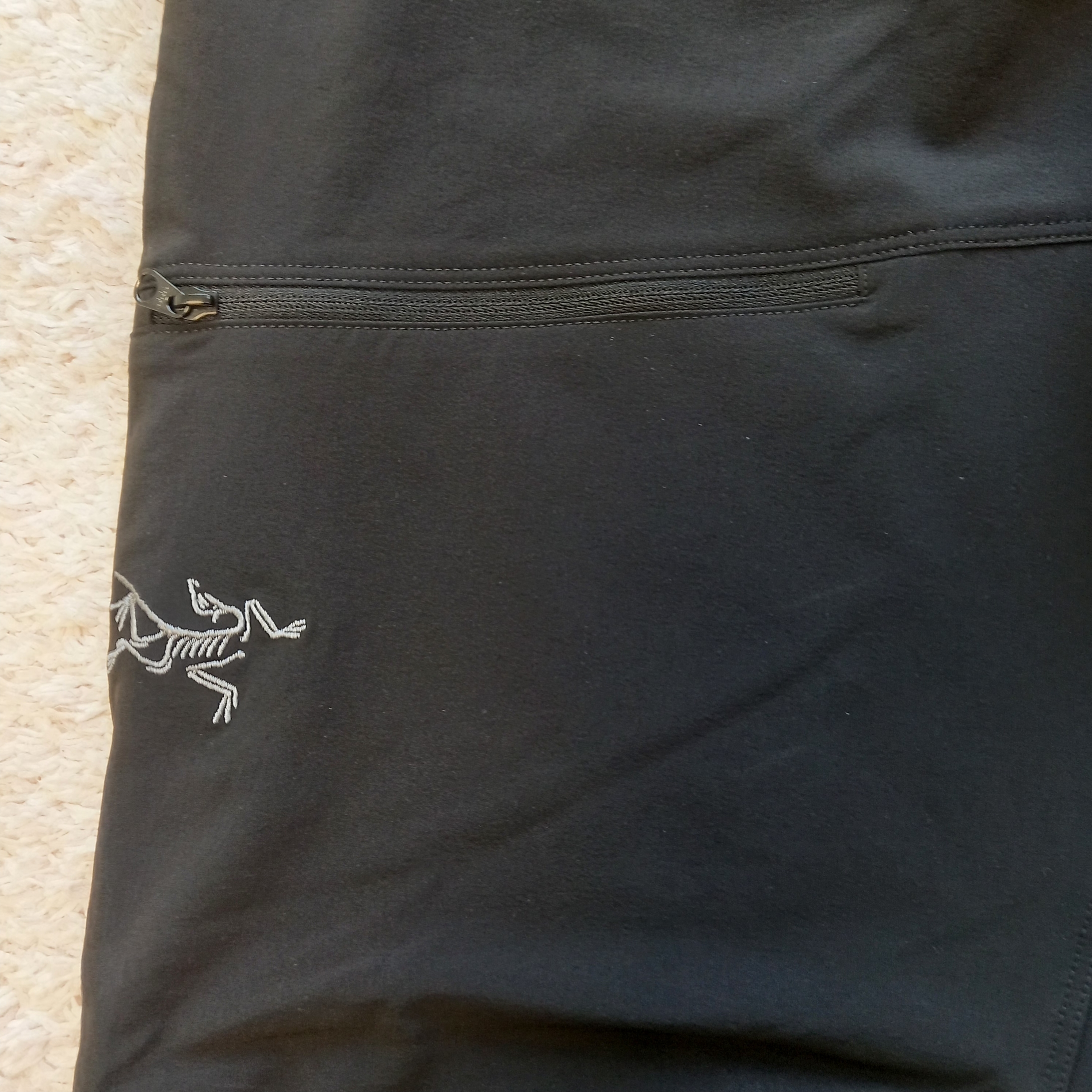 Arc'teryx Gamma Lightweight Pants Black, Arc'teryx Gamma Quick Dry Pants Black 착용 스타일 - 3