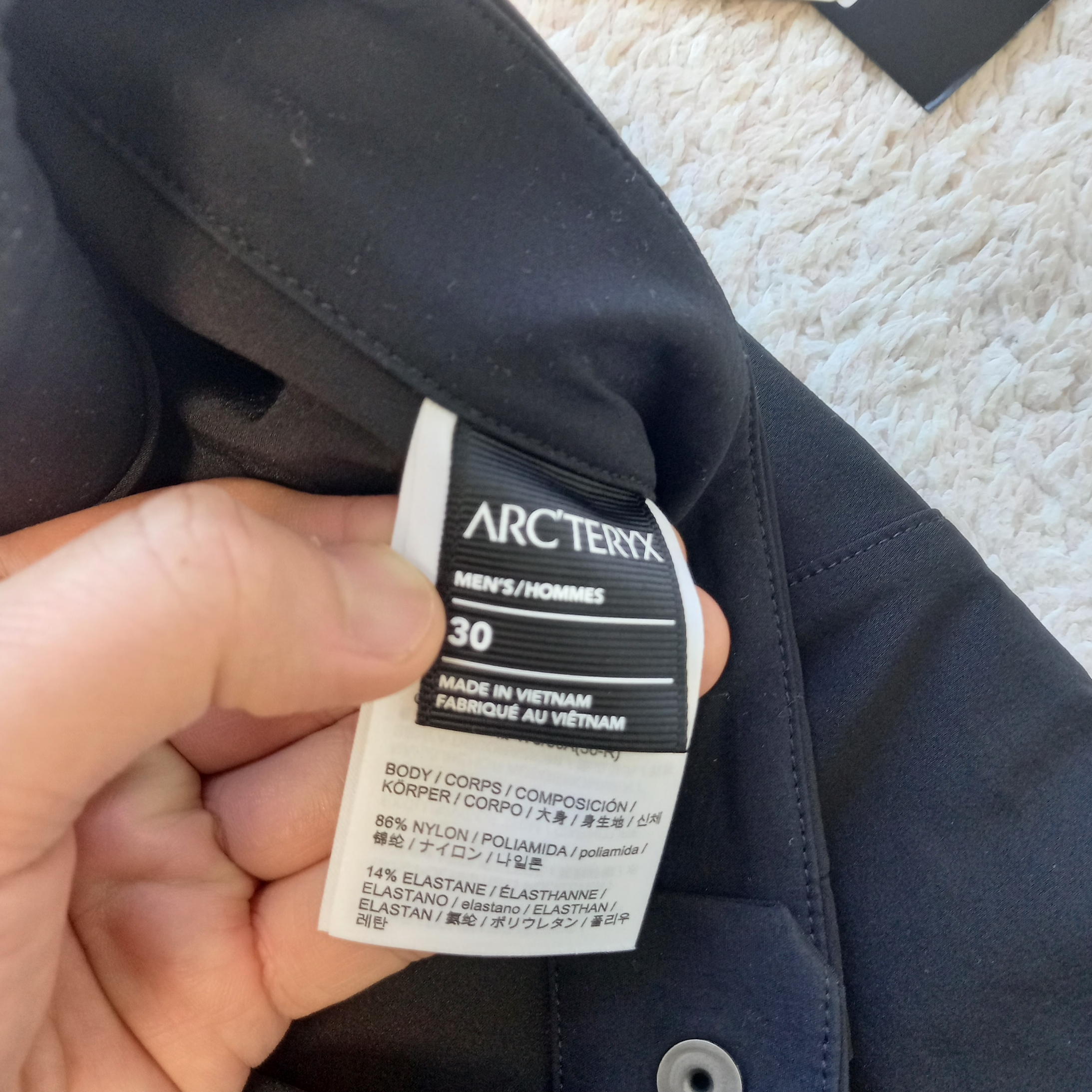 Arc'teryx Gamma Lightweight Pants Black, Arc'teryx Gamma Quick Dry Pants Black 착용 스타일 - 4
