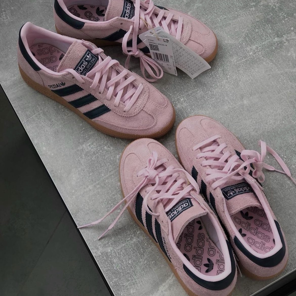 (W) Adidas Spezial Handball Clear Pink 착용 스타일 - 2