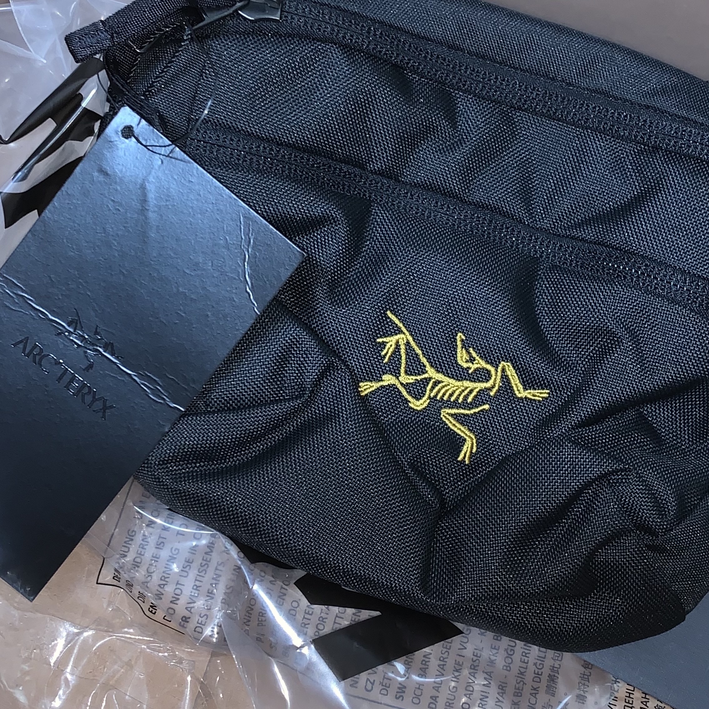 Arc'teryx Mantis 1 Waistpack Black 착용 스타일