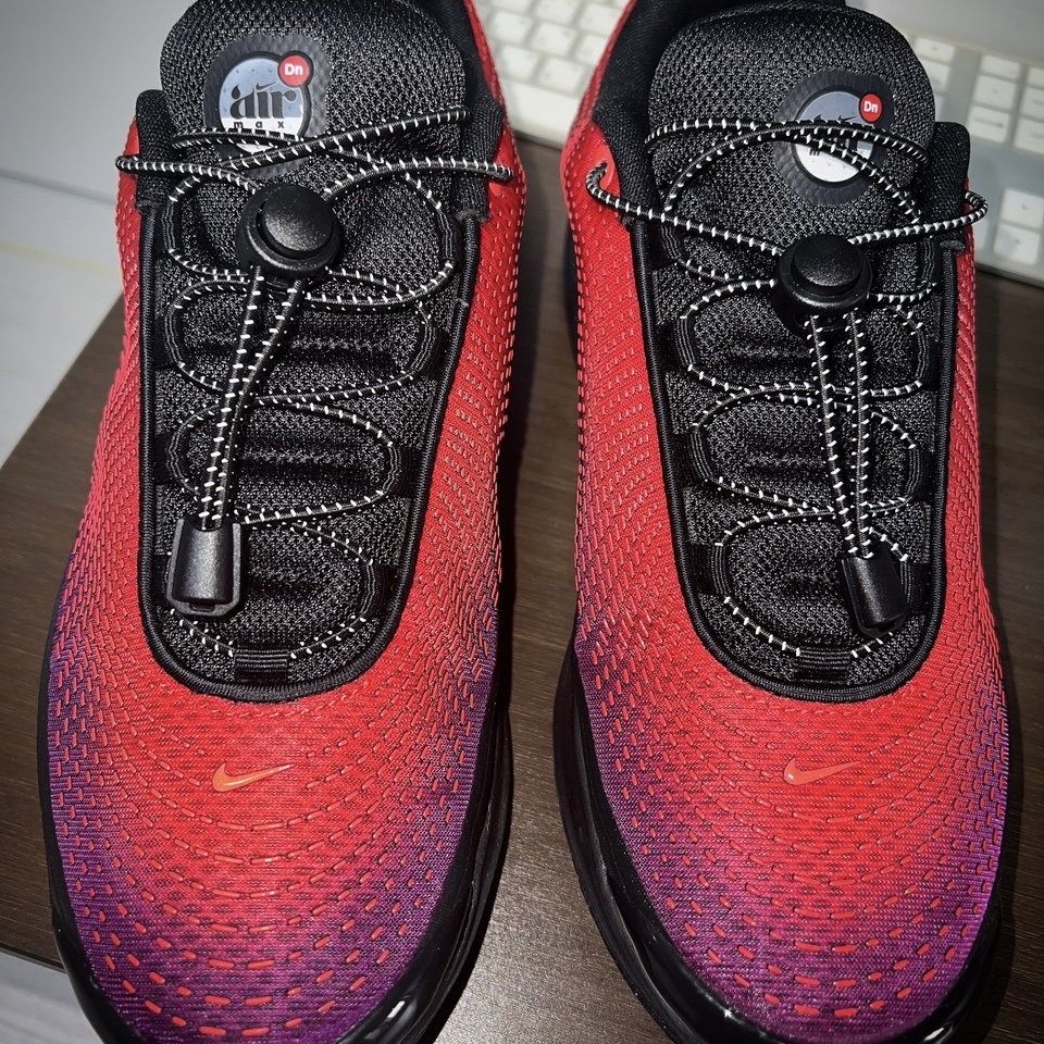 Nike Air Max DN All Day Vivid Purple Dark Smoke Grey 착용 스타일