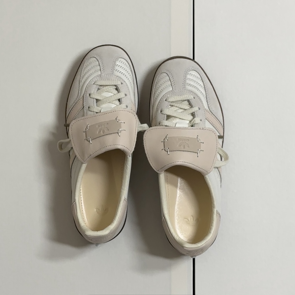 Adidas x Foot Industry Gazelle Indoor Off White Sand Strata 착용 스타일 - 1