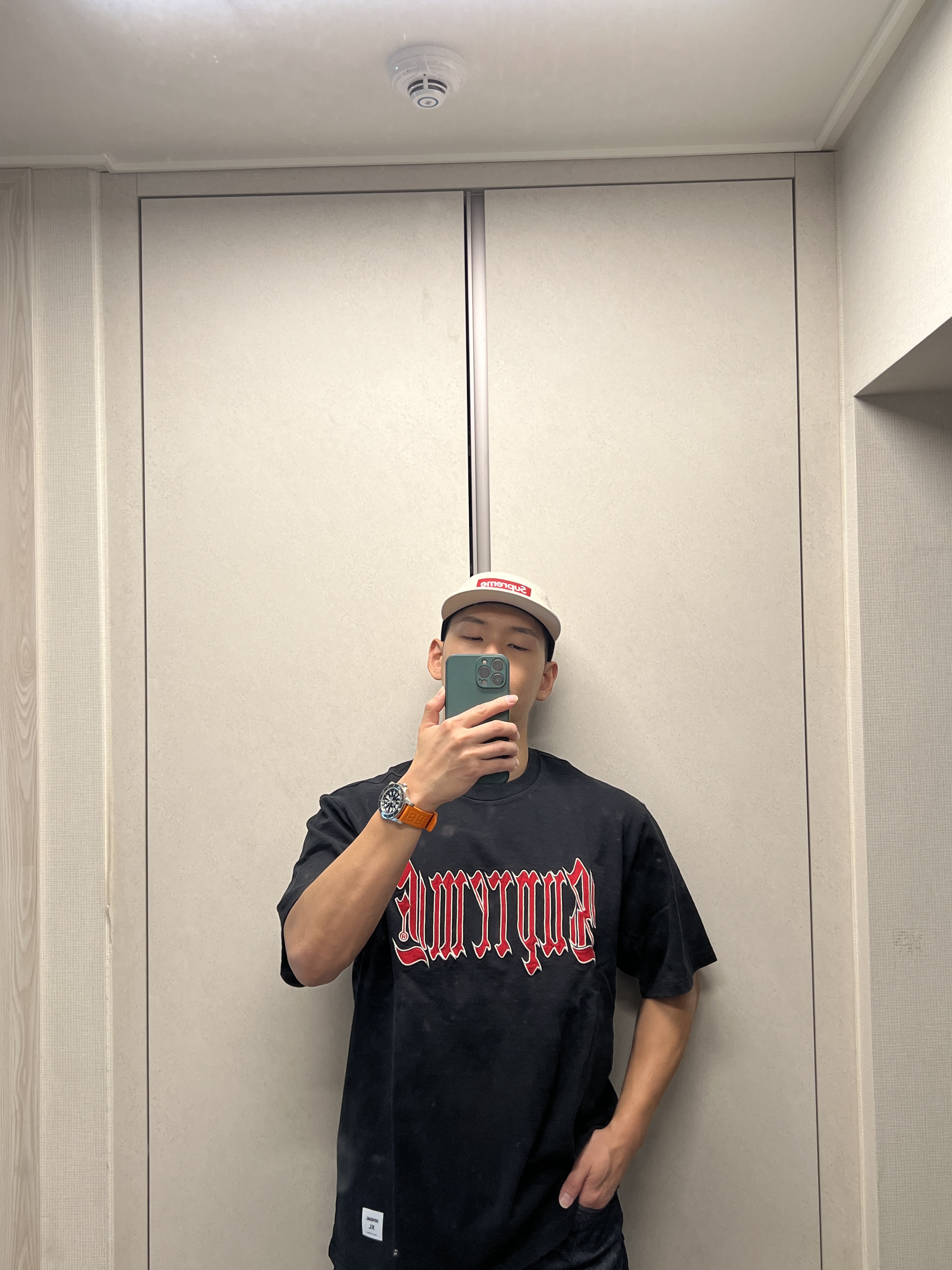 Supreme Washed Chino Twill Camp Cap Natural - 24SS, Supreme Washed Chino Twill Camp Cap Navy - 24SS 착용 스타일