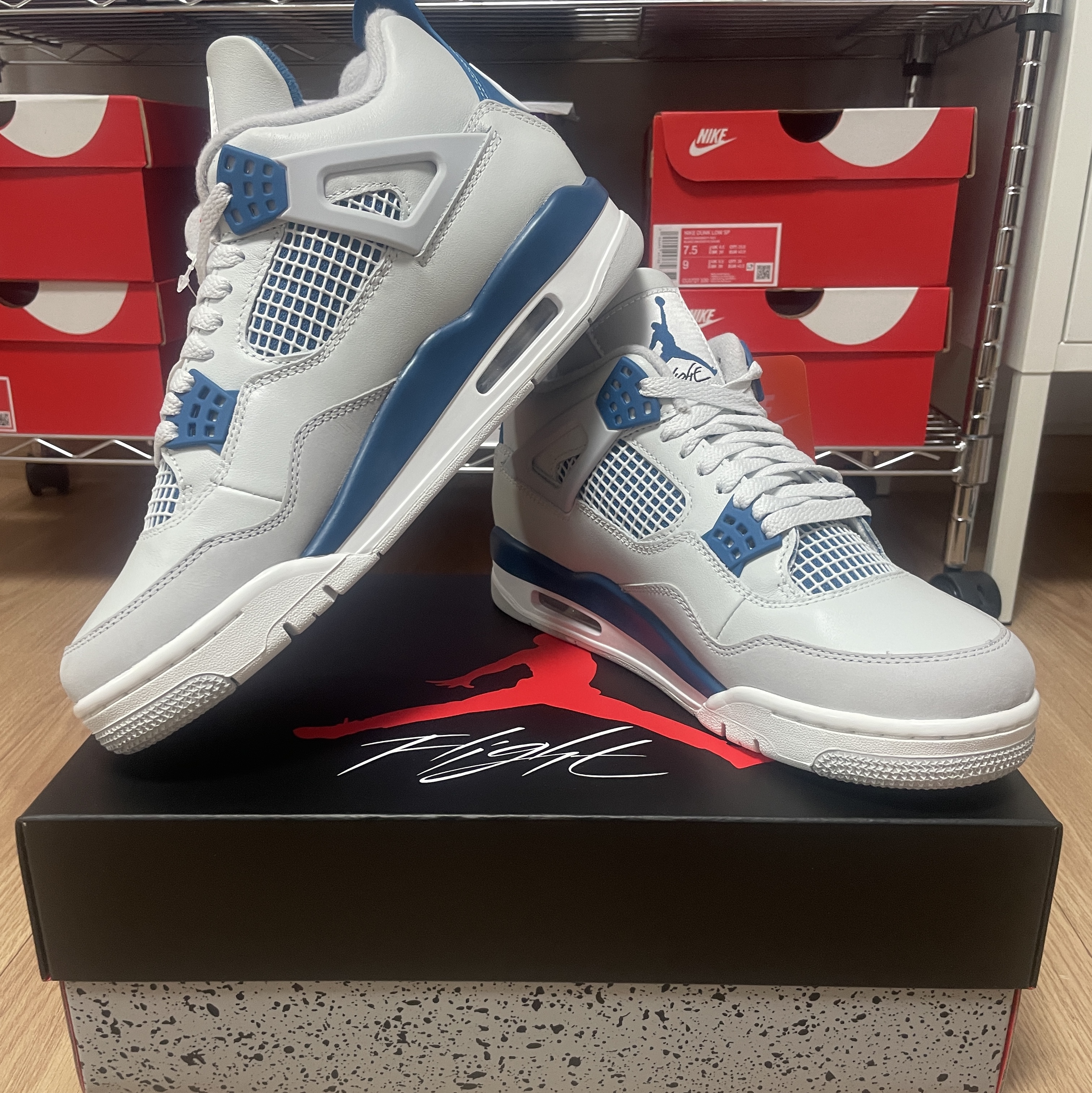 Jordan 4 Retro Industrial Blue 착용 스타일