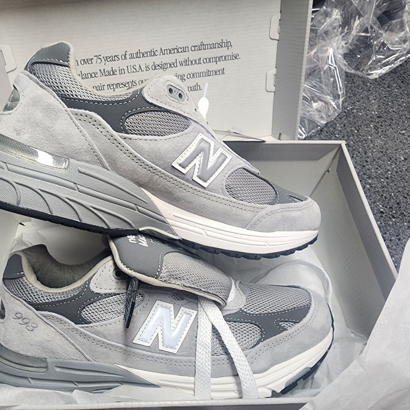 New Balance 993 Made in USA Grey - D Standard 착용 스타일