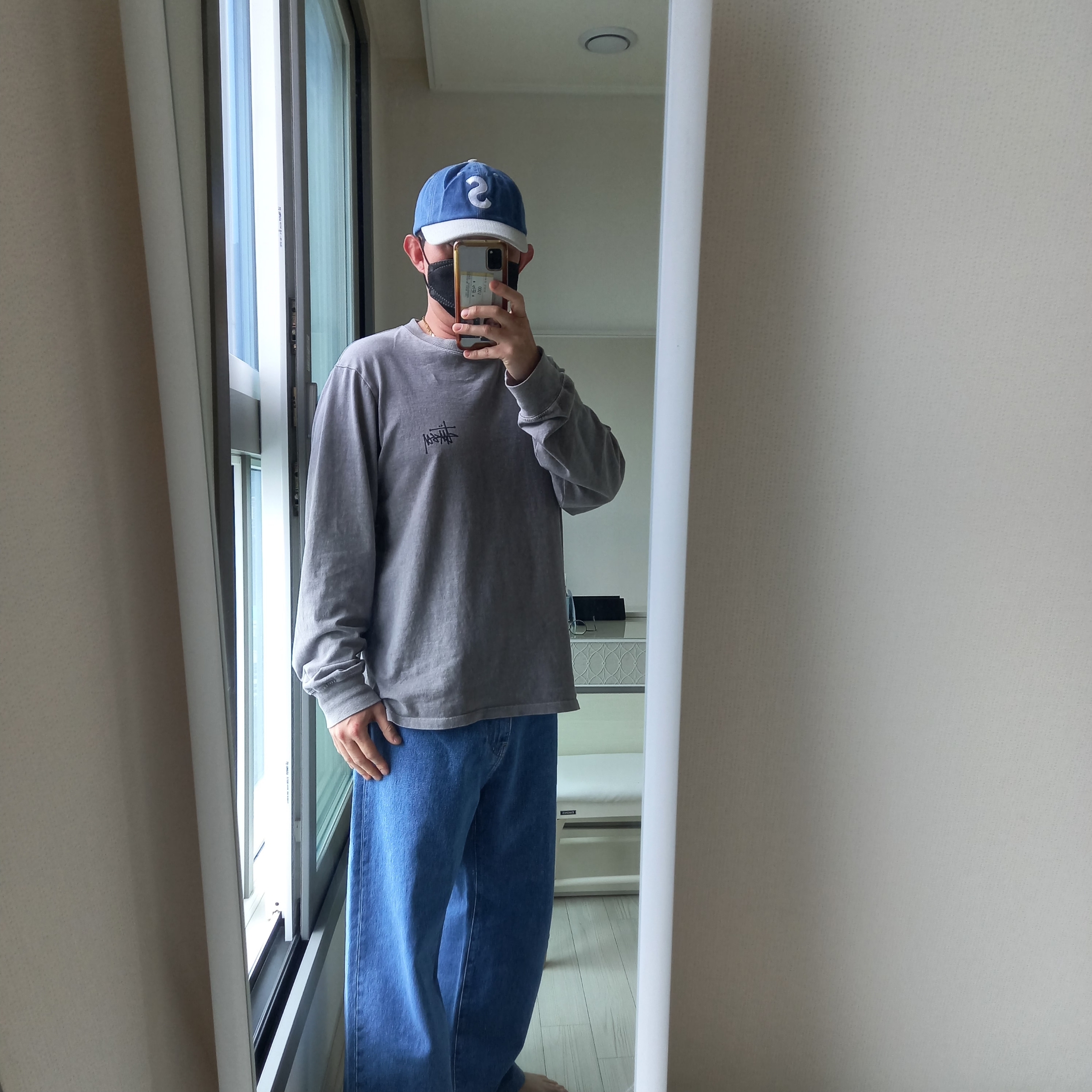 Stussy Basic Stussy Pigment Dyed LS T-Shirt Grey 2022, Supreme 2-Tone S Logo 6-Panel Washed Denim - 24SS 착용 스타일 - 1