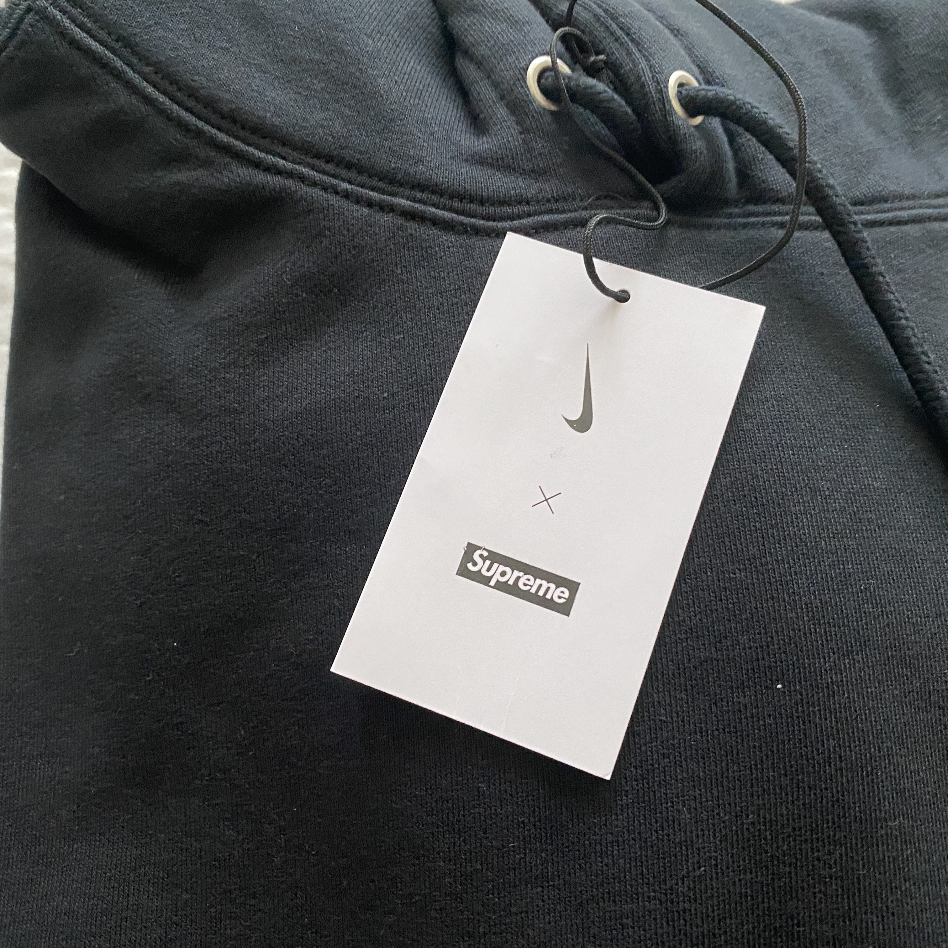 Supreme x Nike Hooded Sweatshirt Black - 24SS 착용 스타일 - 4