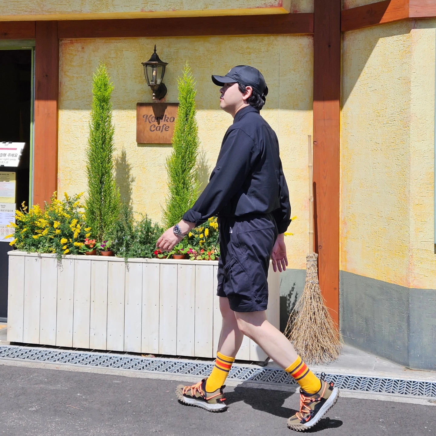 Nike ACG Trail Cap Black, Nike ACG Smith Summit Cargo Pants Black - Asia 착용 스타일 - 3