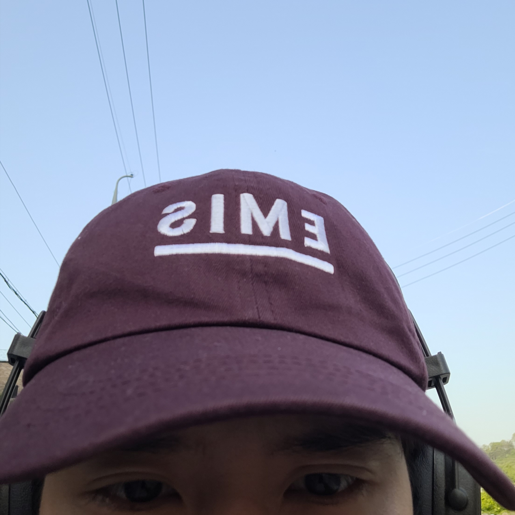 Emis EP11 Ball Cap Burgundy 착용 스타일