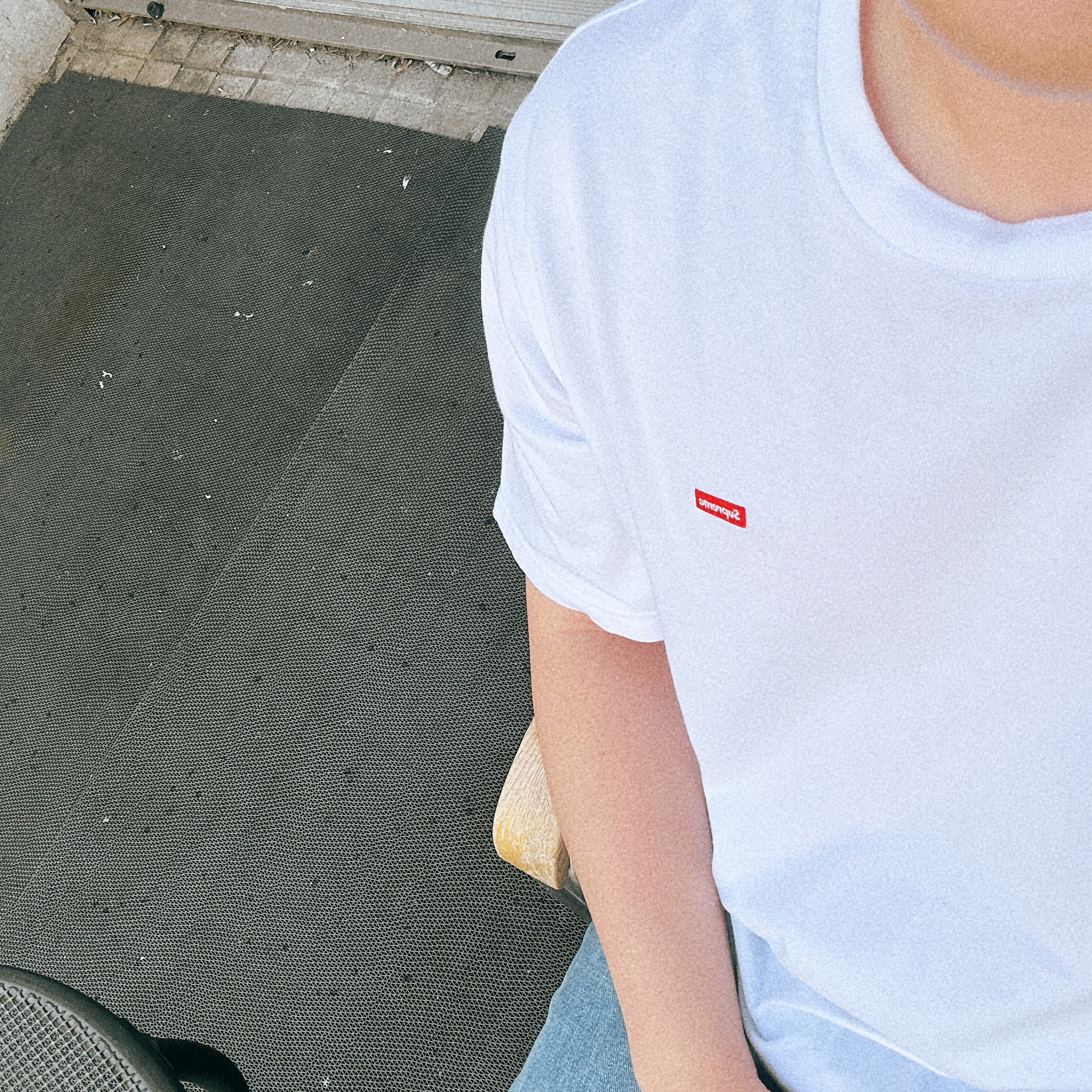 Supreme Small Box T-Shirt White - 24SS 착용 스타일 - 1