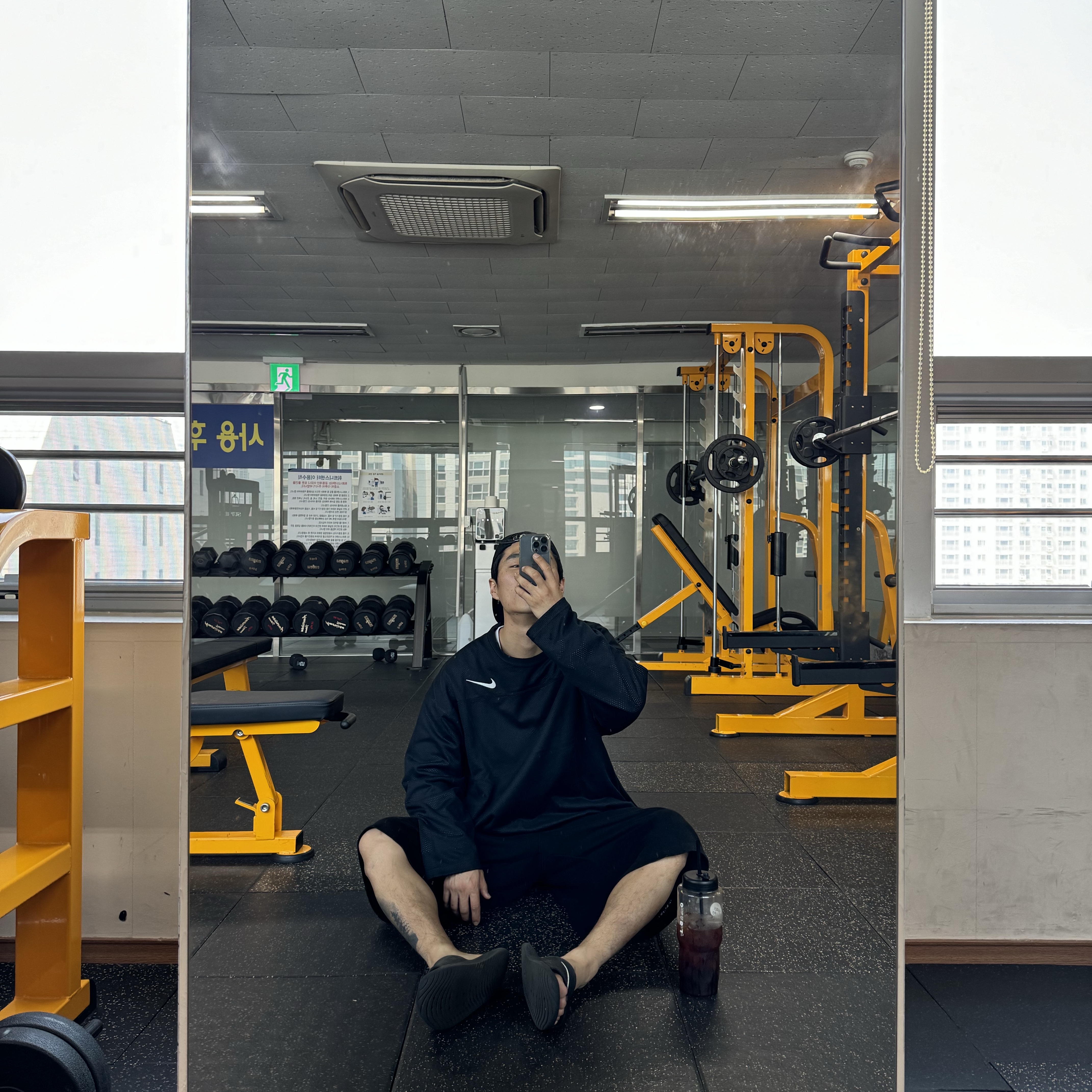 Nike x Stussy Long Sleeve Top Black (FJ9164-010) 착용 스타일