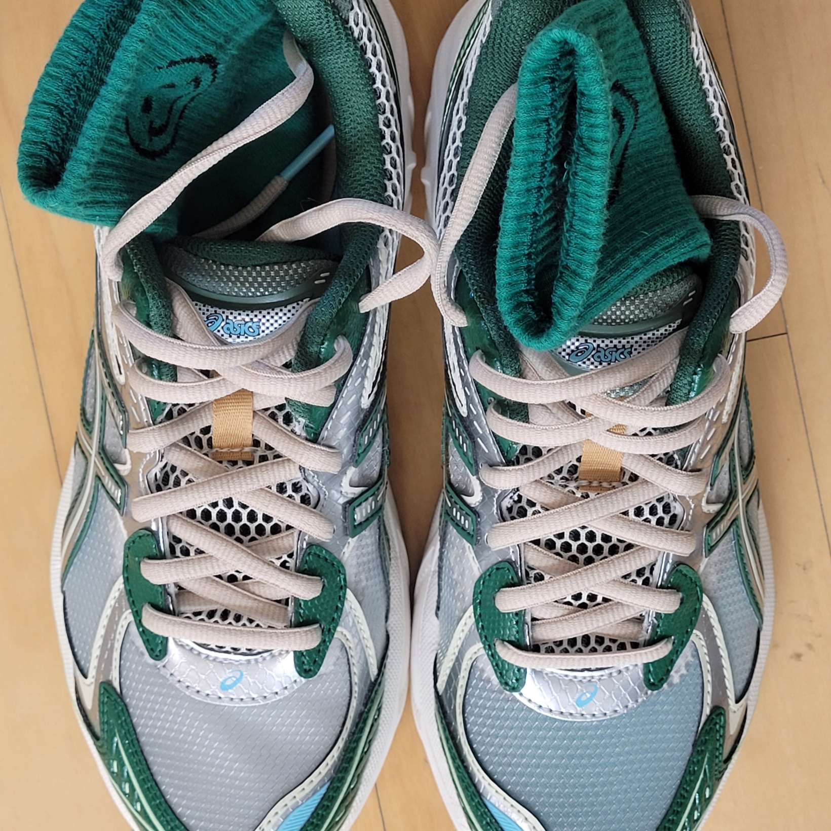 Asics x Above The Clouds GT-2160 Cream Shamrock Green 착용 스타일 - 1